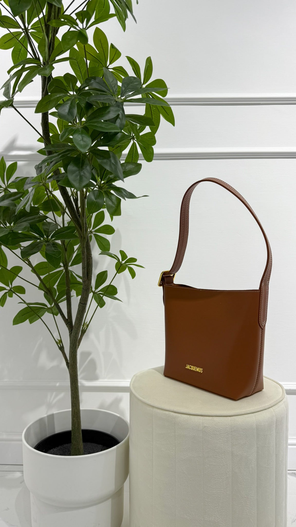 JACQUEMUS Borsa le petit marrone