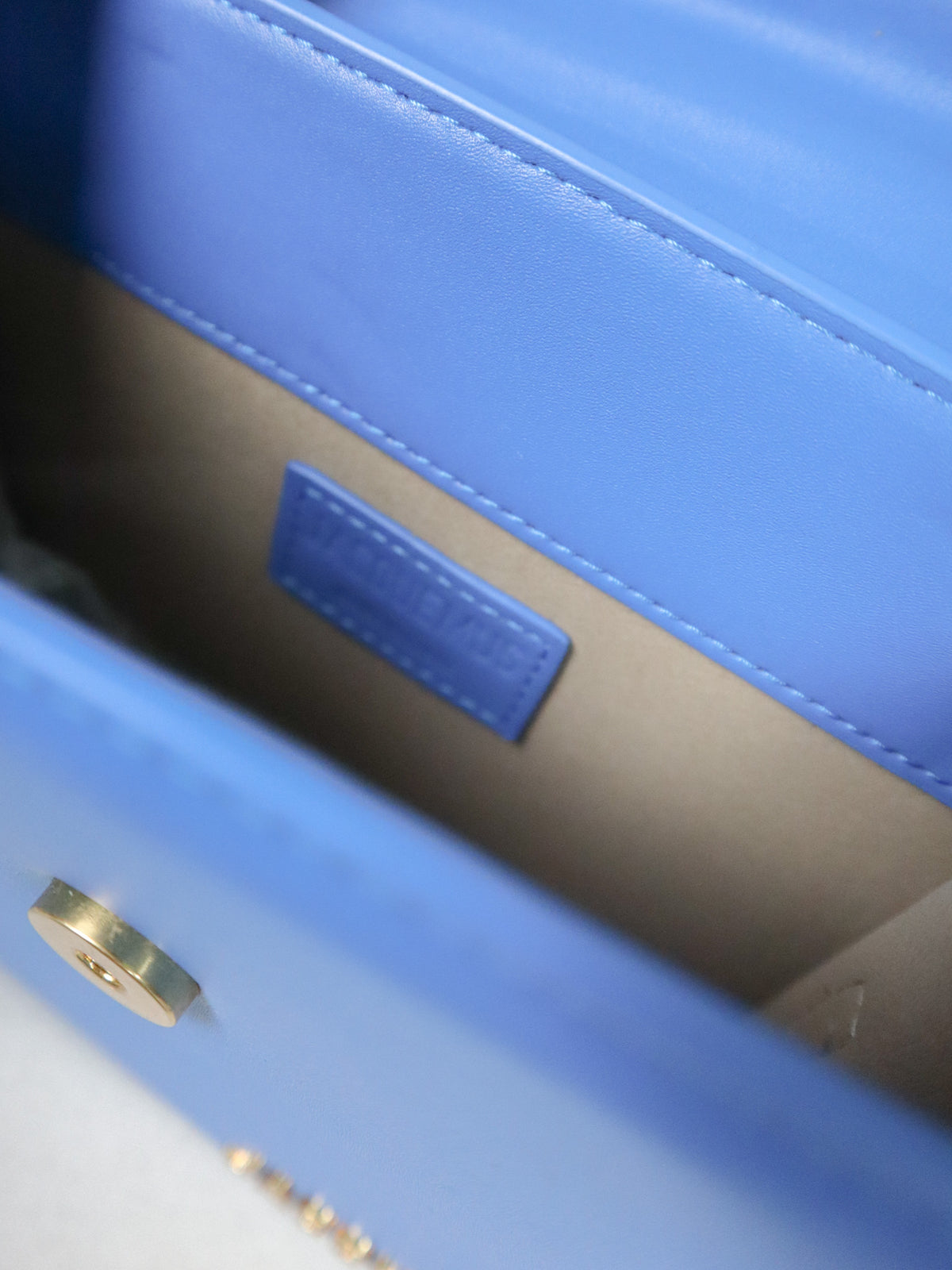 JACQUEMUS La Chiquito azzurra con nodo