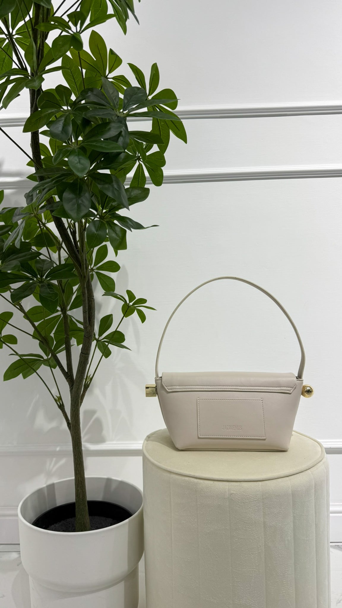 JACQUEMUS Pochette Luz in Camoscio bianca