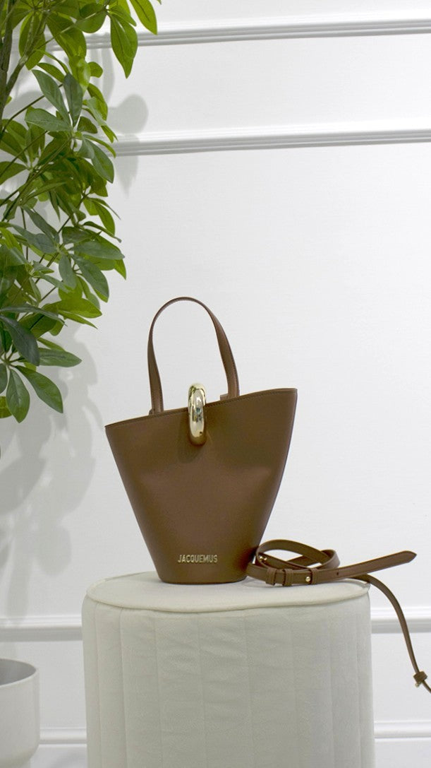 JACQUEMUS Borsa a Secchiello Le Petit Bambola marrone