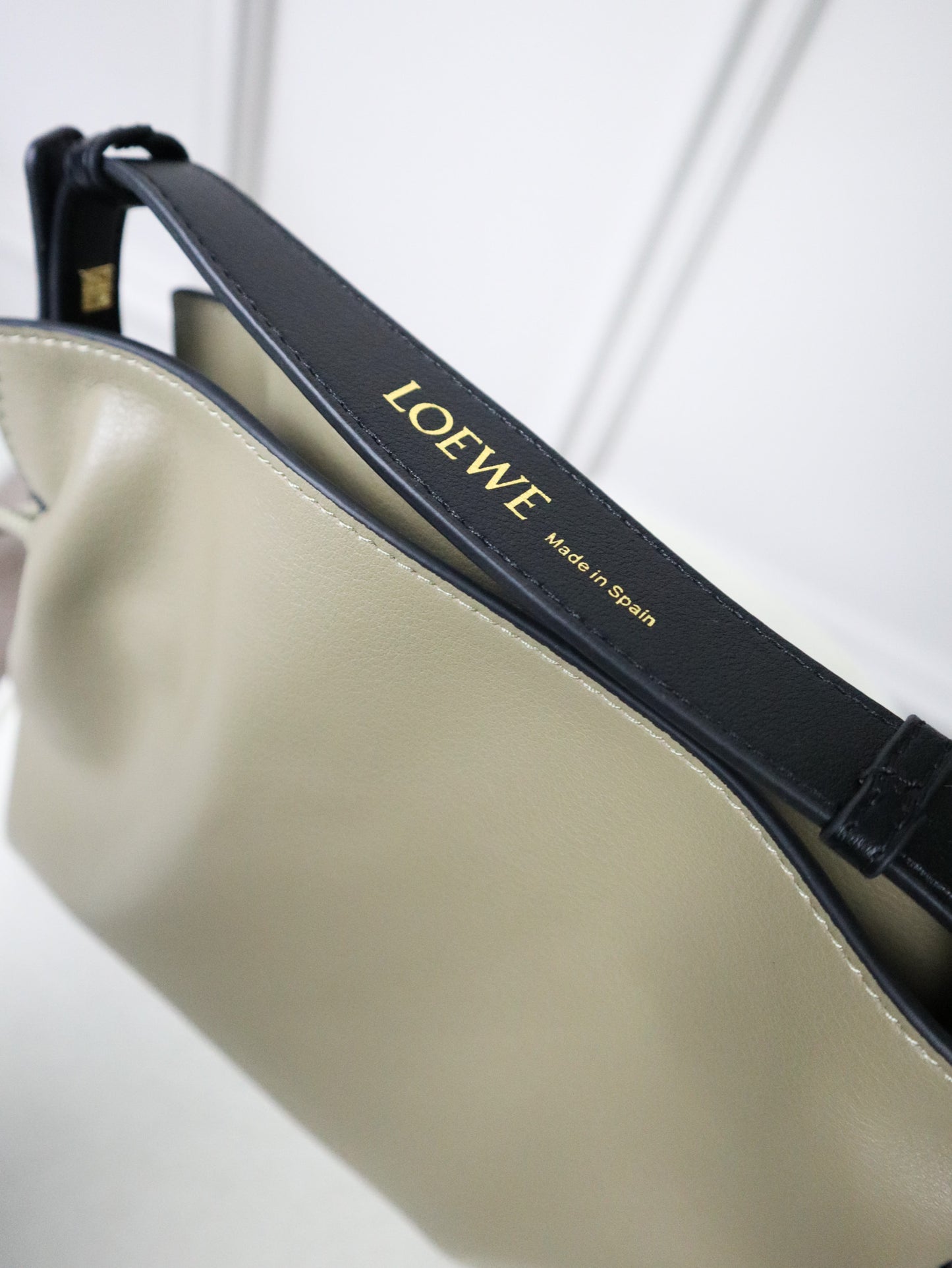 LOEWE Borsa Flamenco Clutch media beige