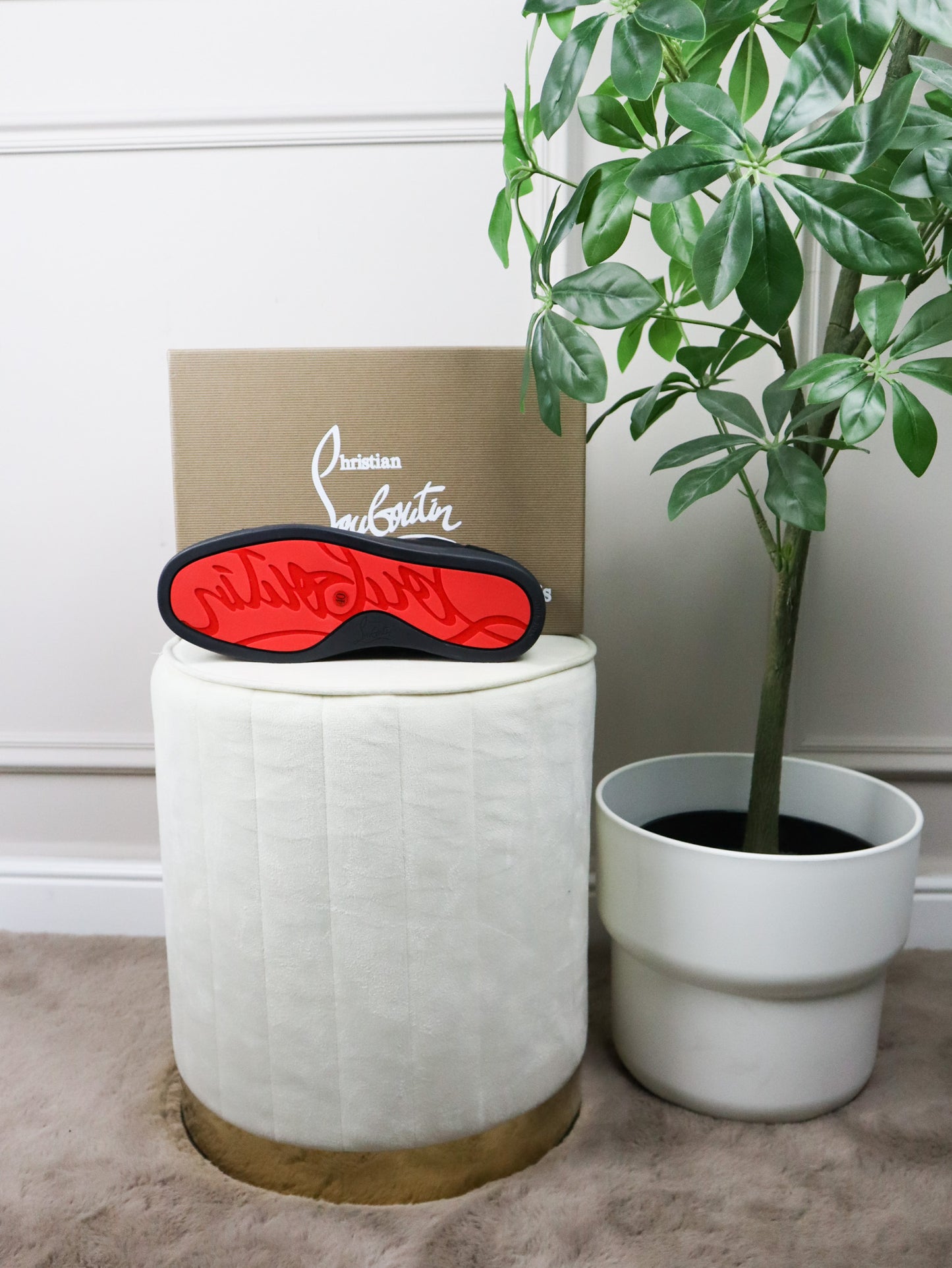 LOUBOUTIN Scarpa nera
