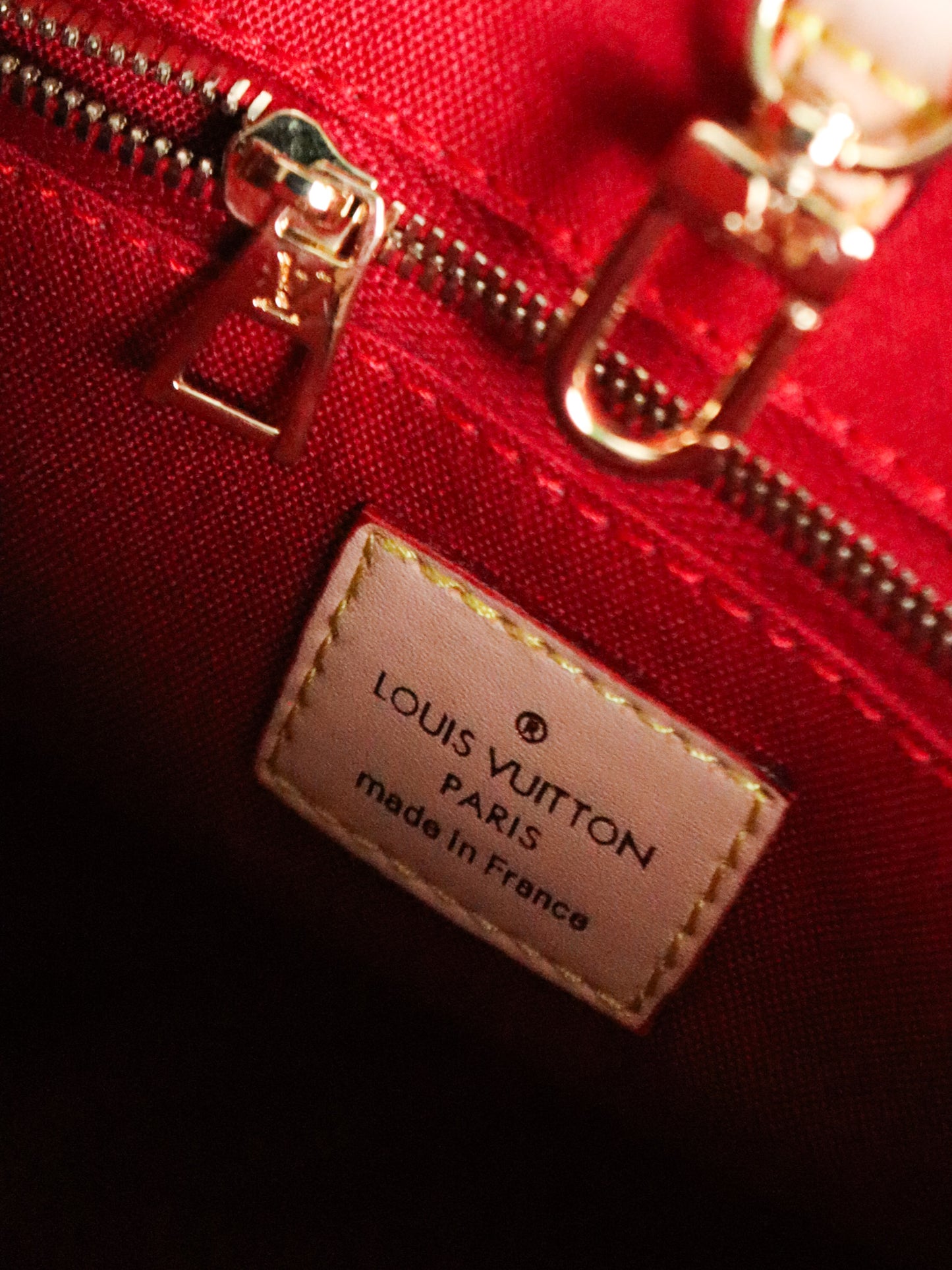 LOUIS VUITTON × Takashi Murakami OnTheGo PM fiore di ciliegio