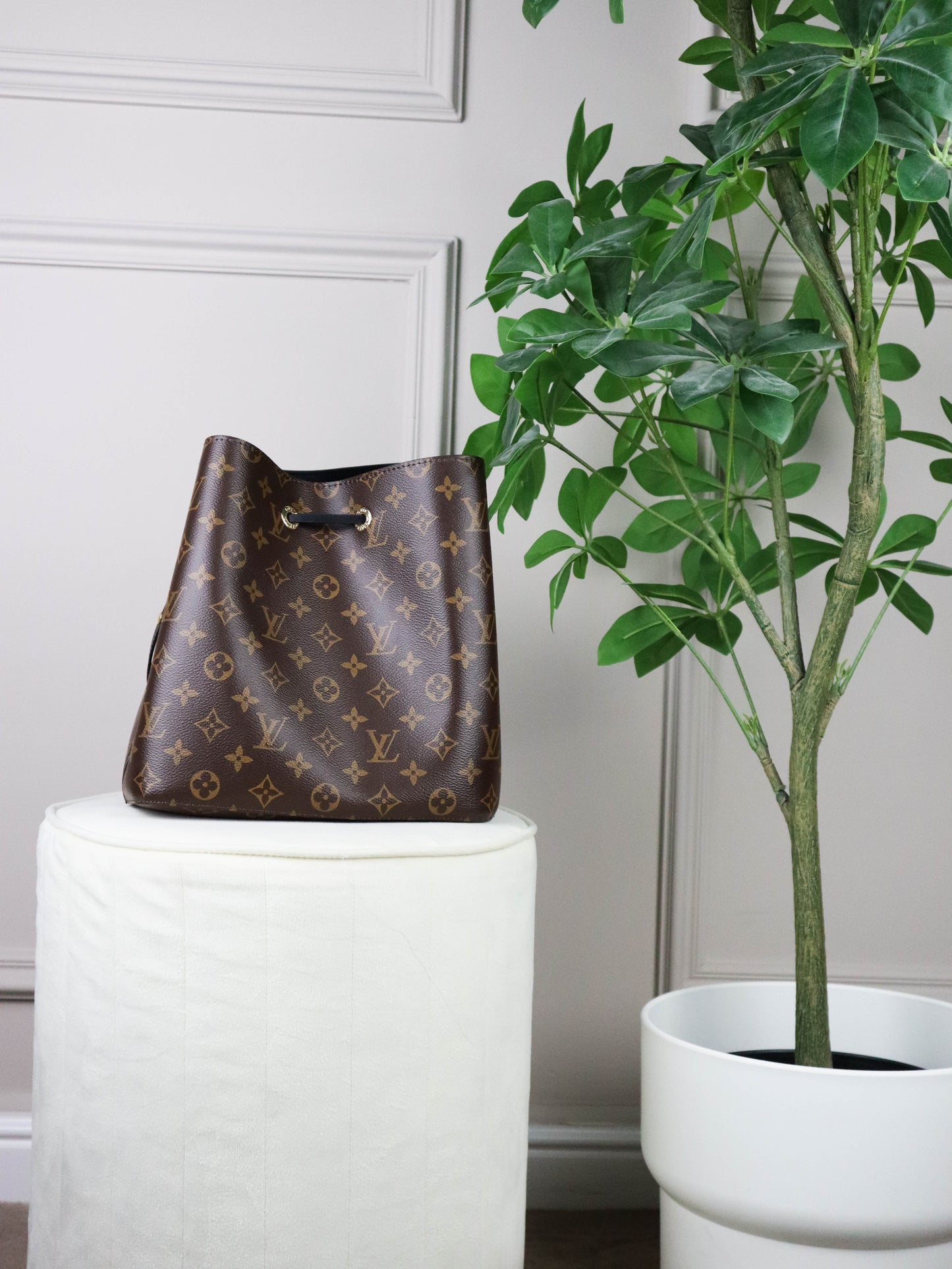 Louis Vuitton Borsa Neonoè monogram nera