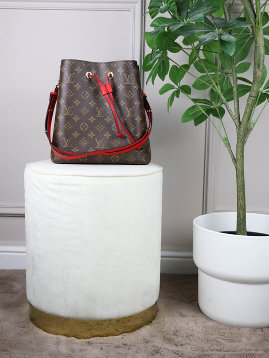 Louis Vuitton Borsa Neonoè monogram rossa