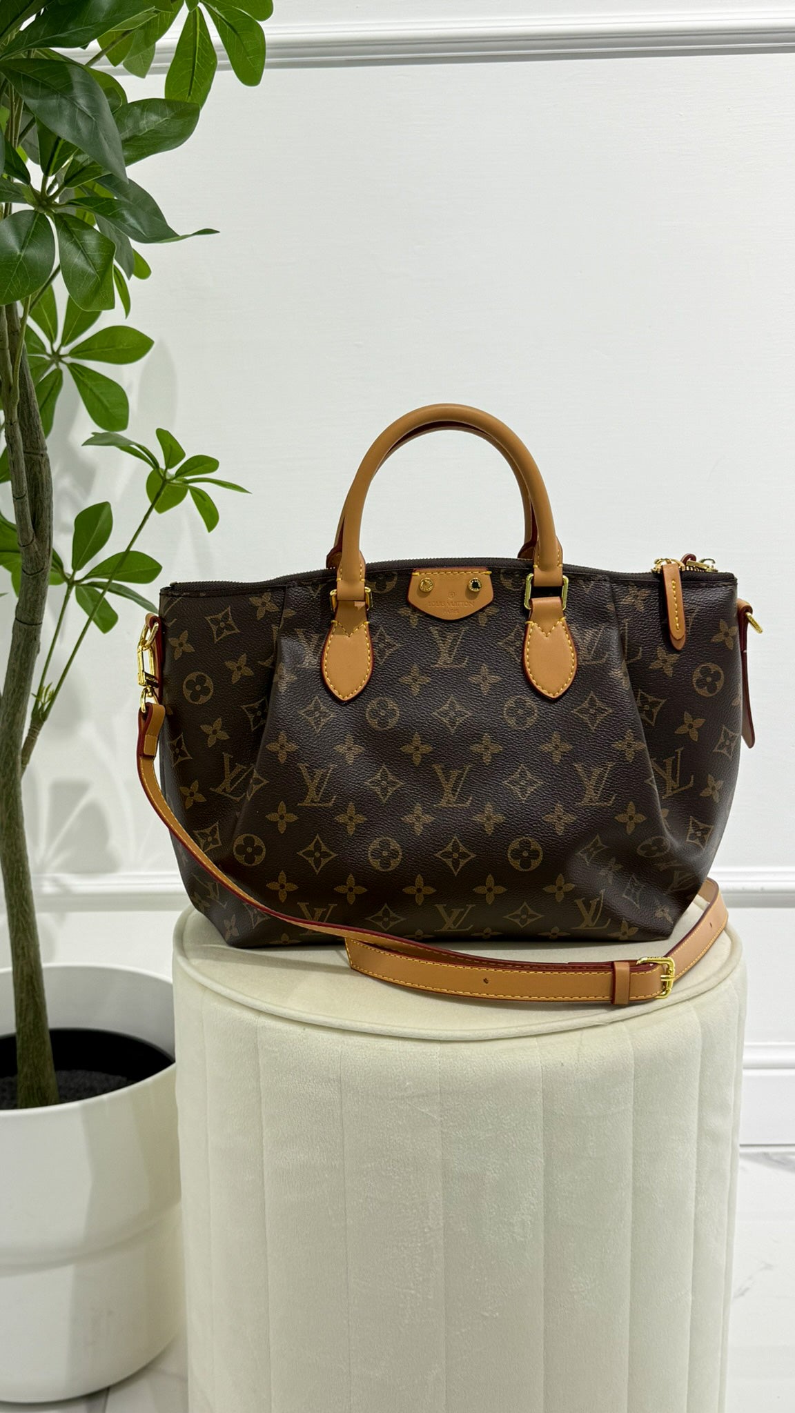 Louis Vuitton Monogram Turenne MM