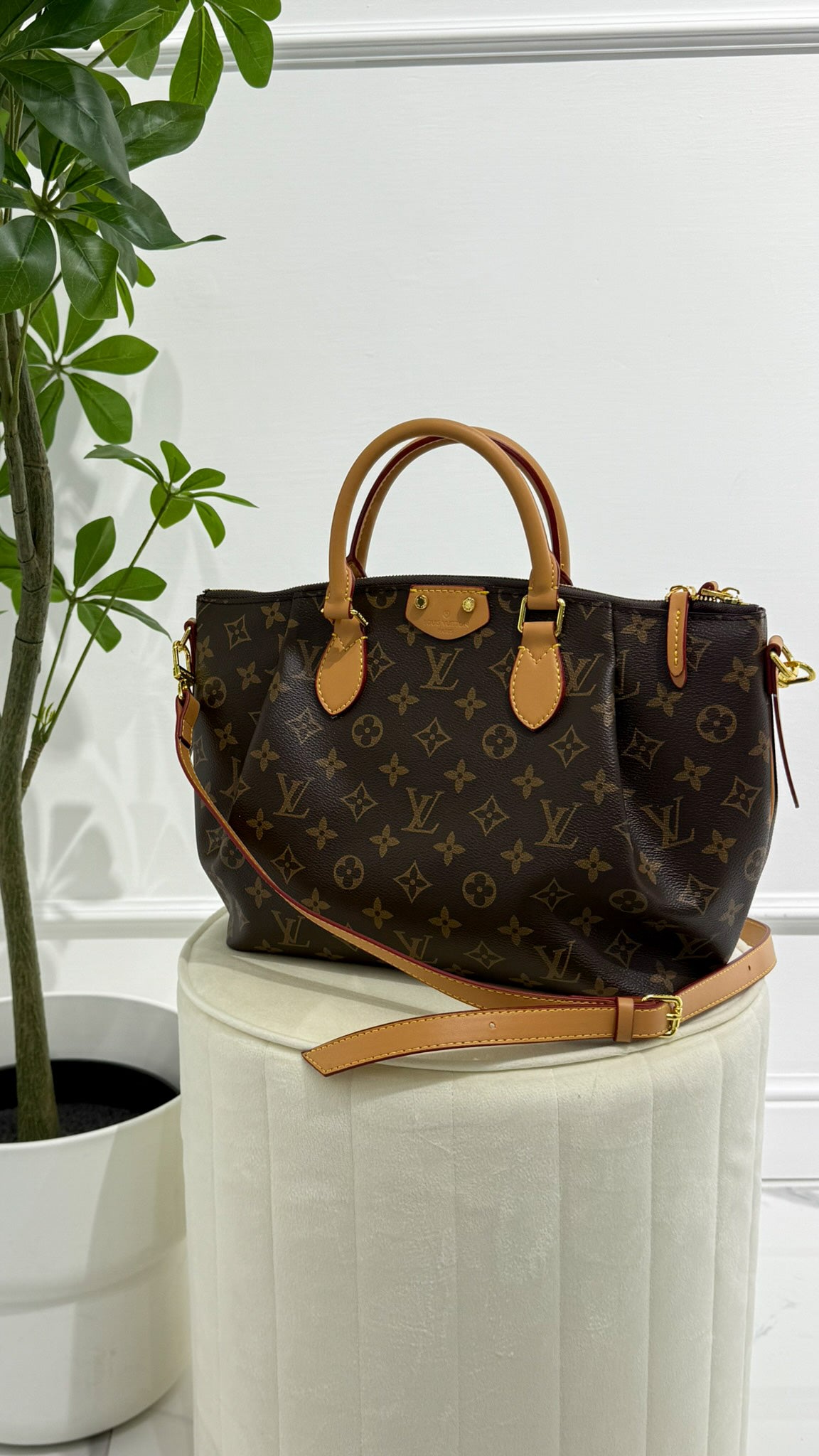 Louis Vuitton Monogram Turenne MM