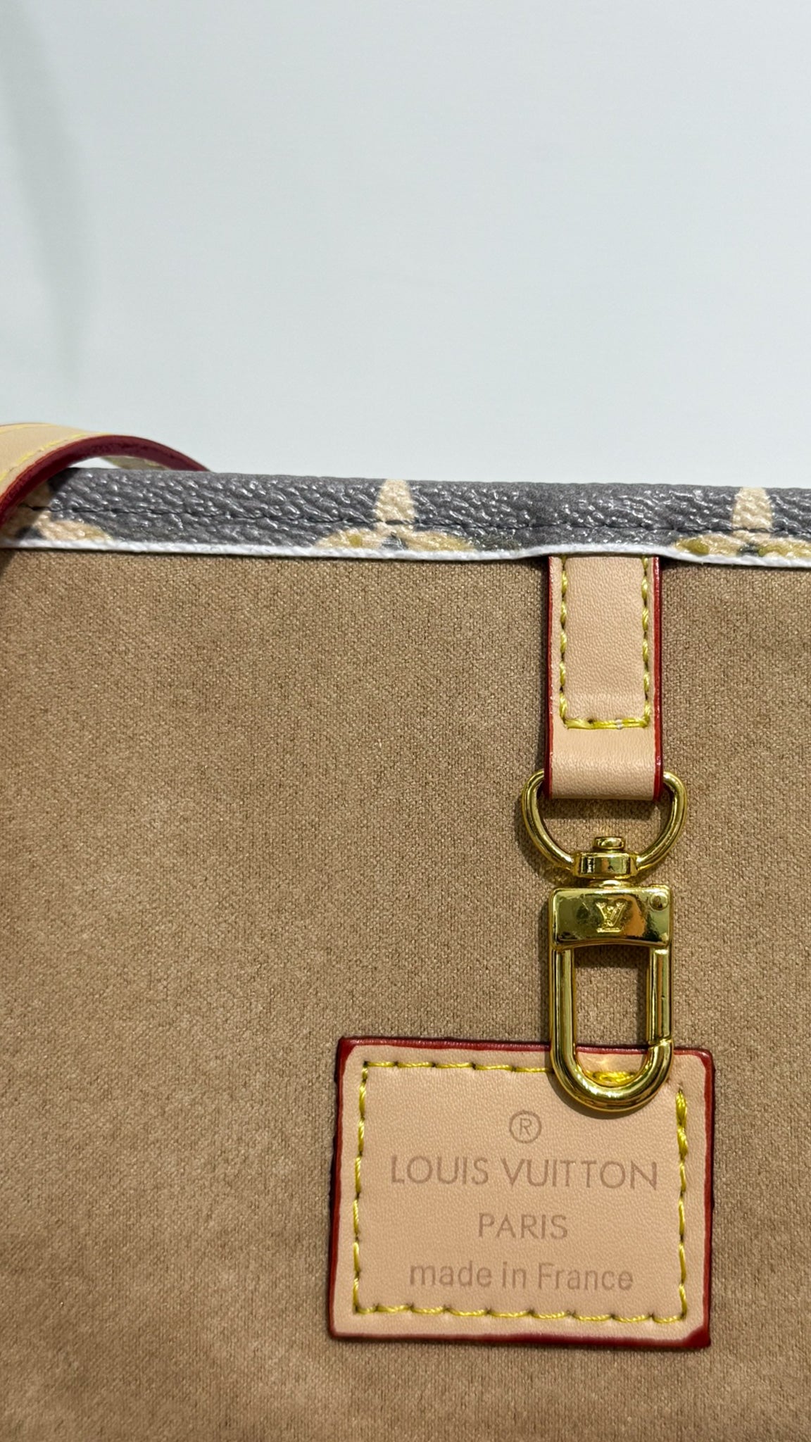 Louis Vuitton OnTheGo MM Trianon grigia