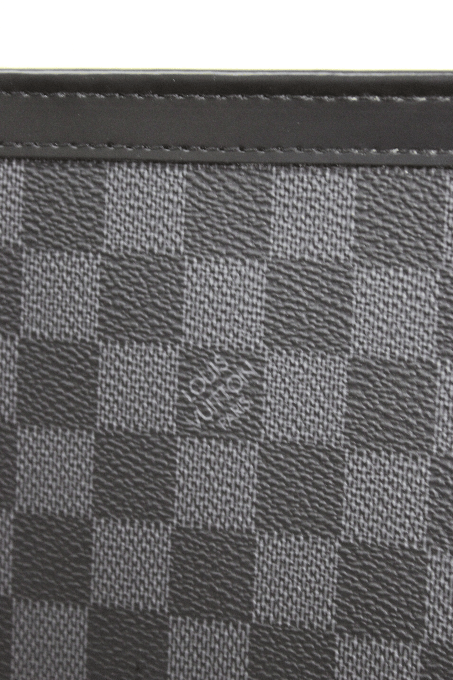 Louis Vuitton Pochette Voyage MM