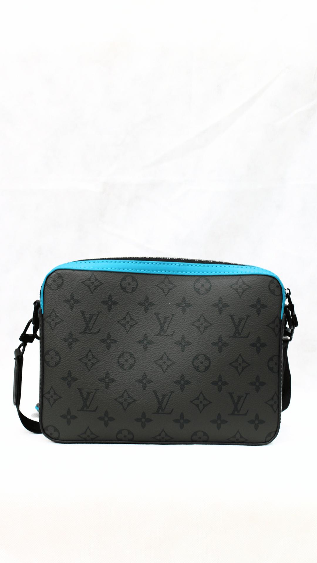 Louis Vuitton Borsello Trio Messenger Monogram grigio