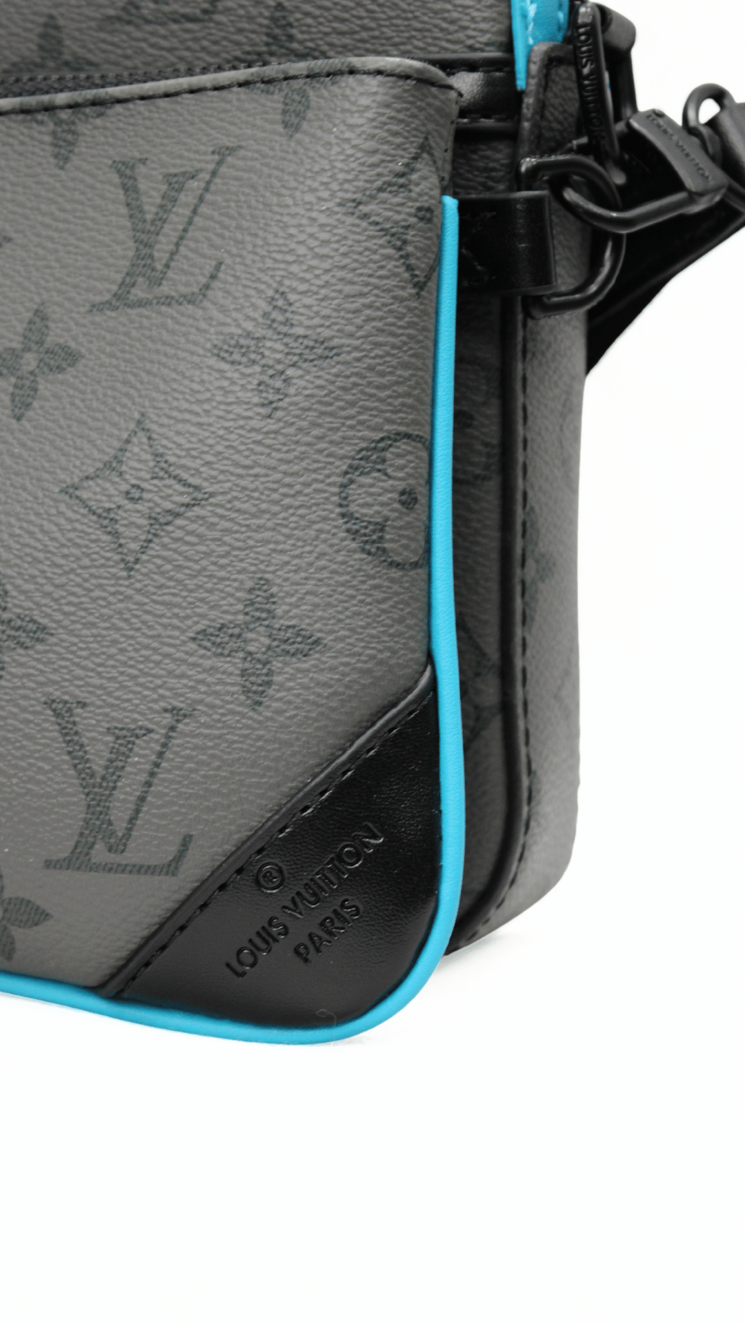 Louis Vuitton Borsello Trio Messenger Monogram grigio