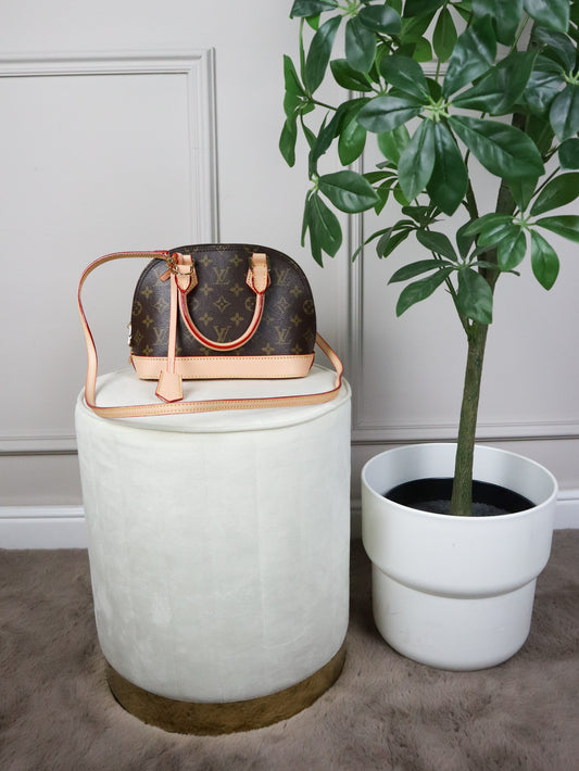 Louis Vuitton Alma monogram