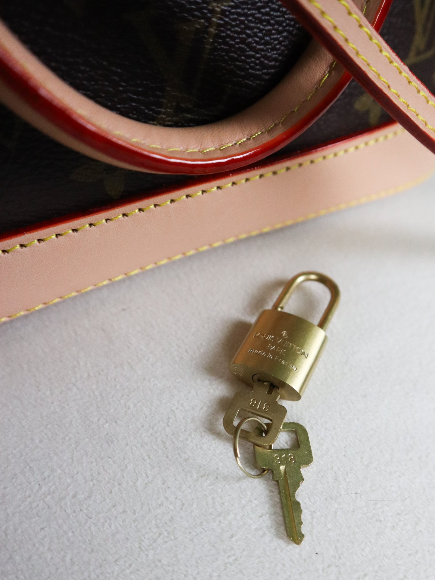 Louis Vuitton Alma monogram