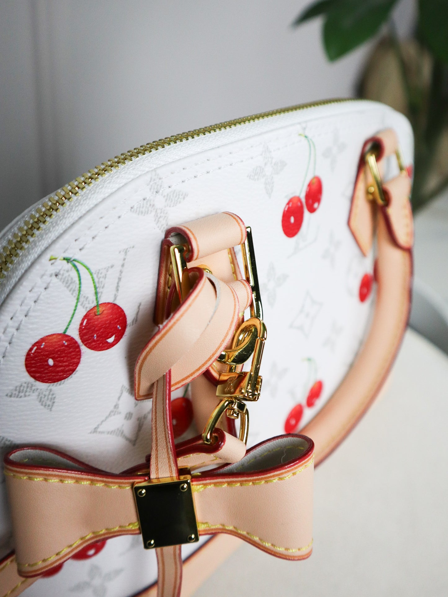 Louis Vuitton Bianco Takashi Murakami Monogramma Ciliegia Alma BB