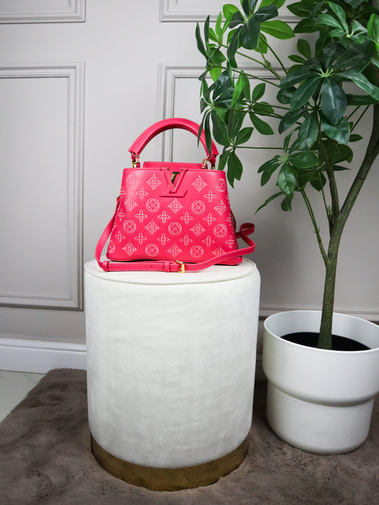 Louis Vuitton Borsa Capucines fucsia