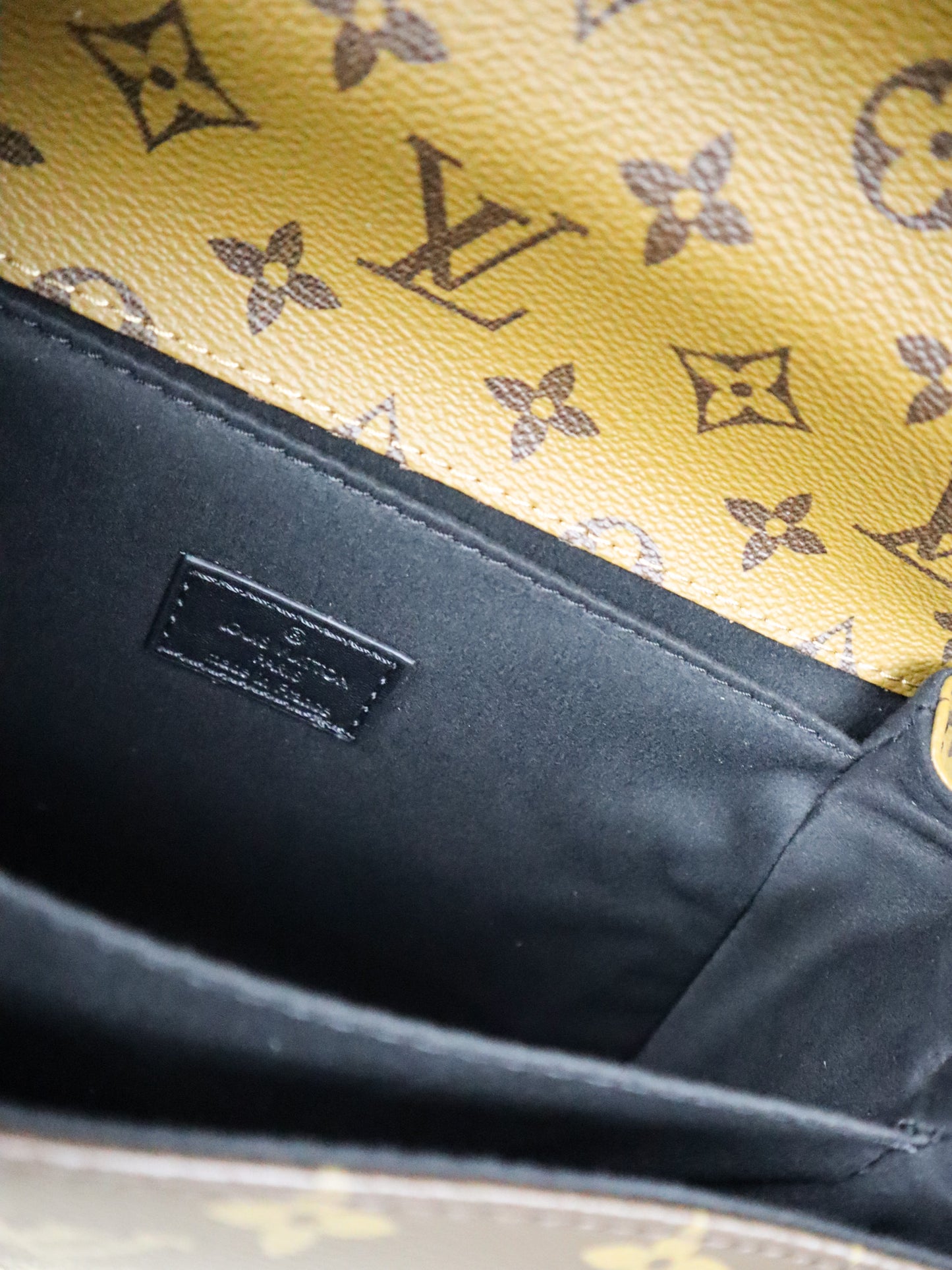 Louis Vuitton Borsa Métis Monogram multicolor