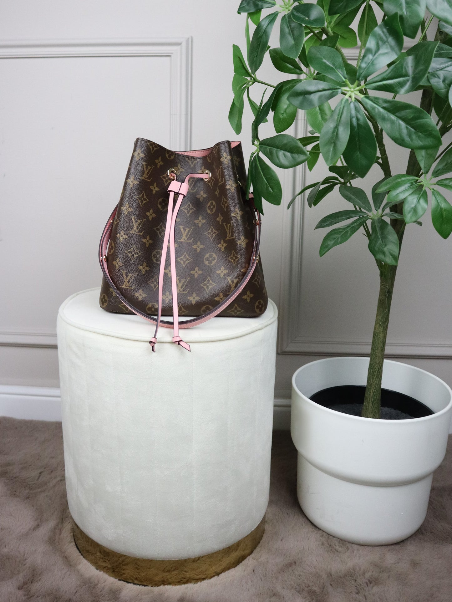 Louis Vuitton Borsa Neonoè monogram rosa