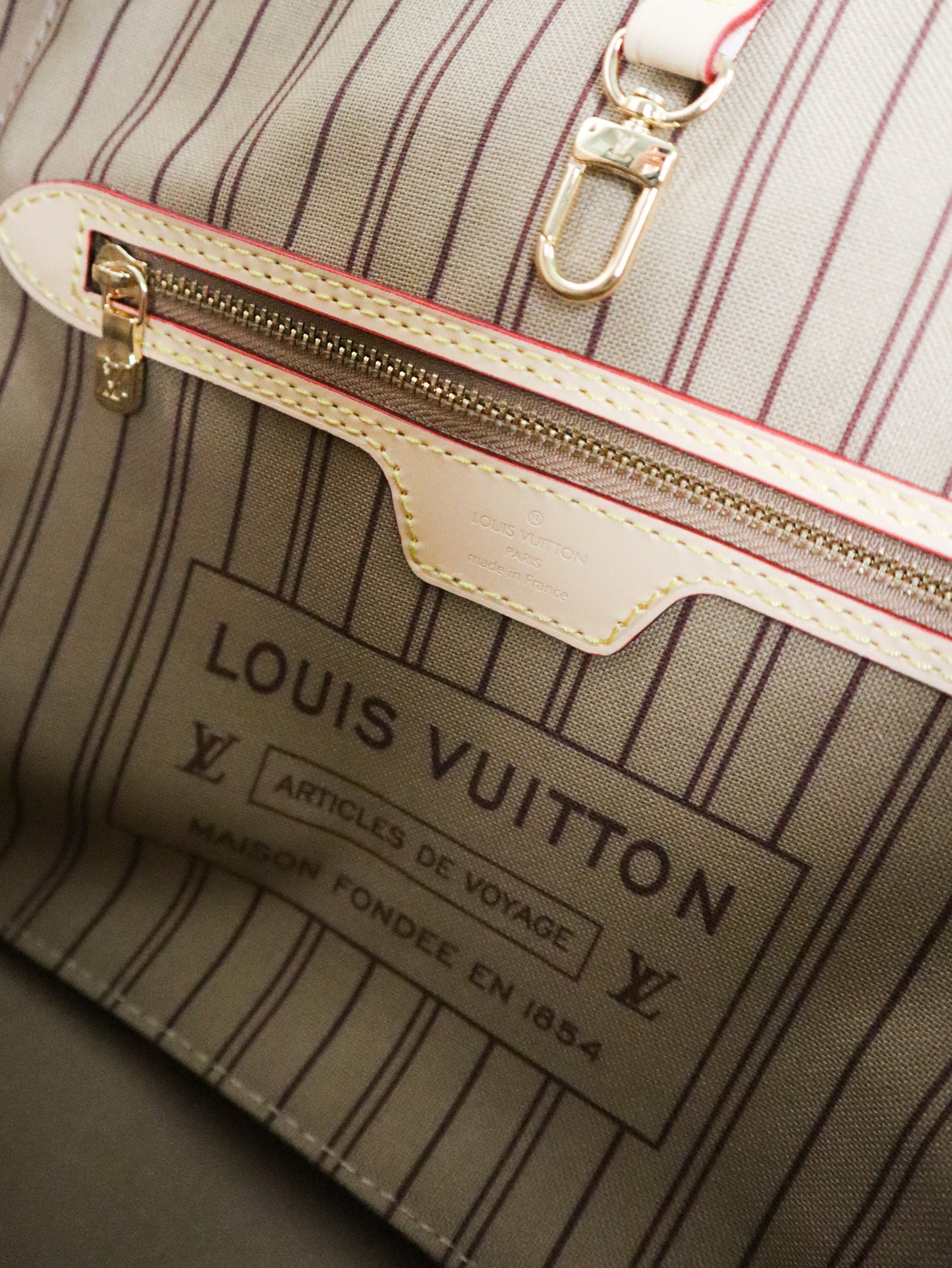 Louis Vuitton Borsa Neverfull PM media