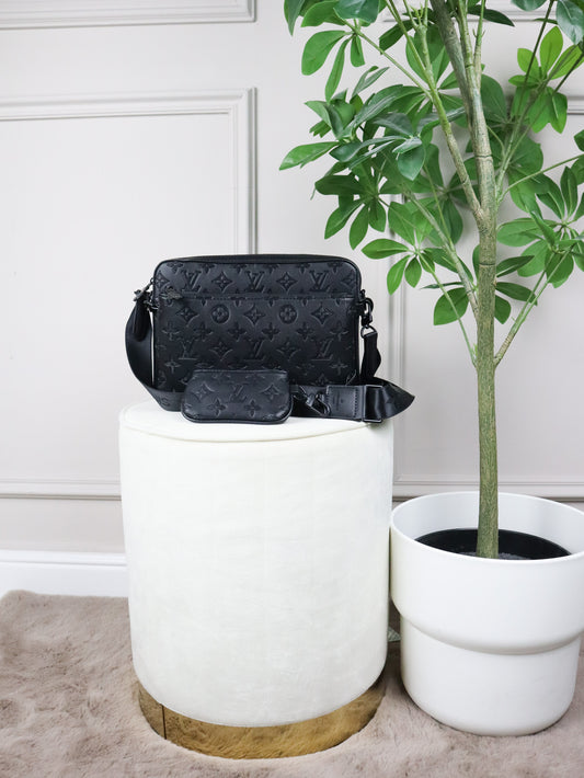 Louis Vuitton Borsa a tracolla Shadow Duo con monogramma nera