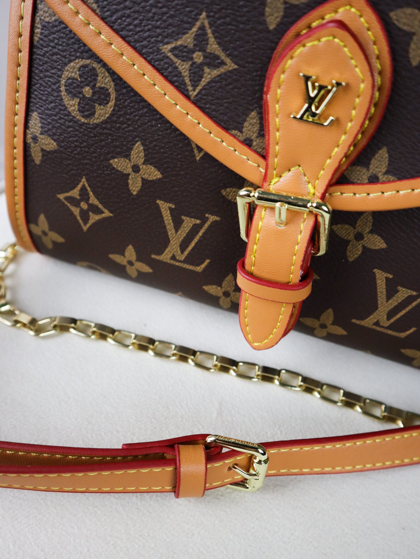 Louis Vuitton Ivy Monogram Marrone