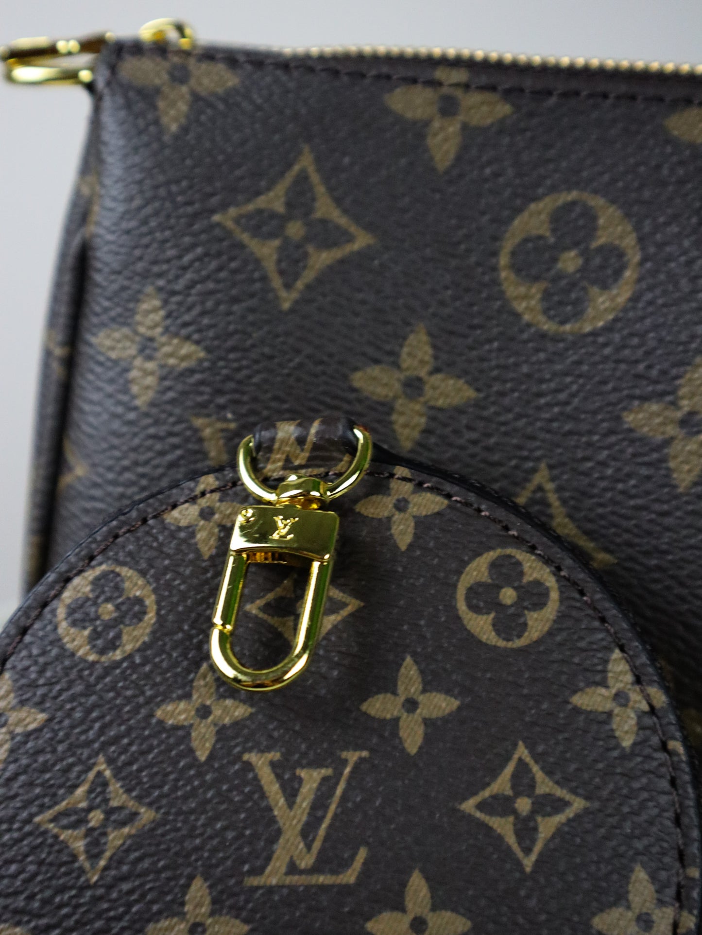 Louis Vuitton Multipochette in Tela monogram