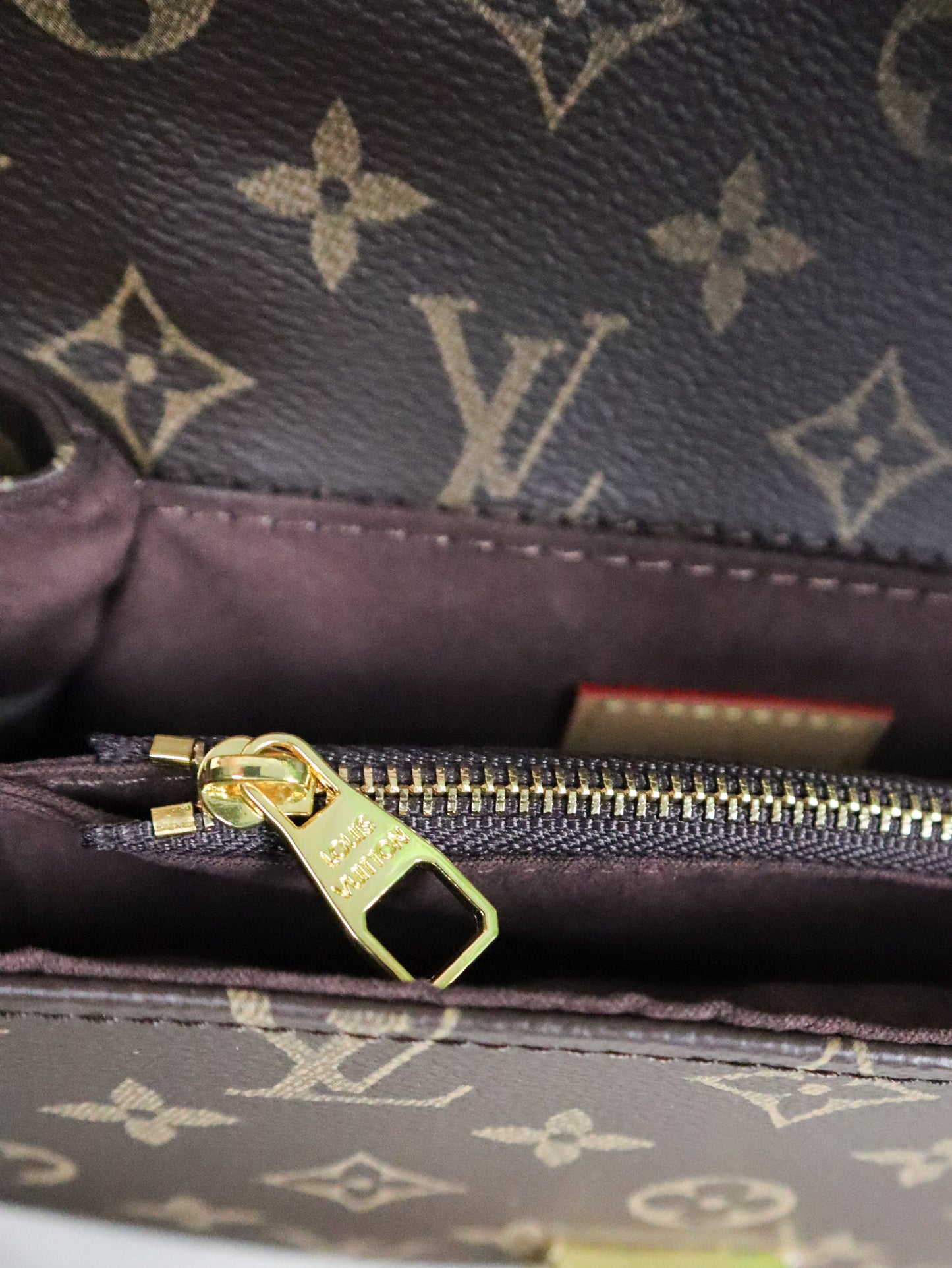 Louis Vuitton Pochette Métis monogram