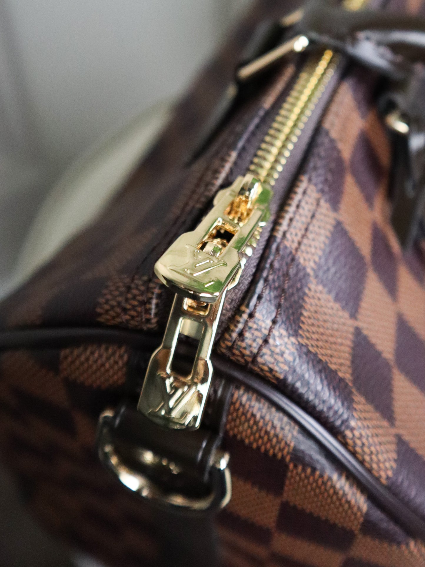 Louis Vuitton Speedy 25 Bandouliere Damier Ebene Shoulder Bag Brown