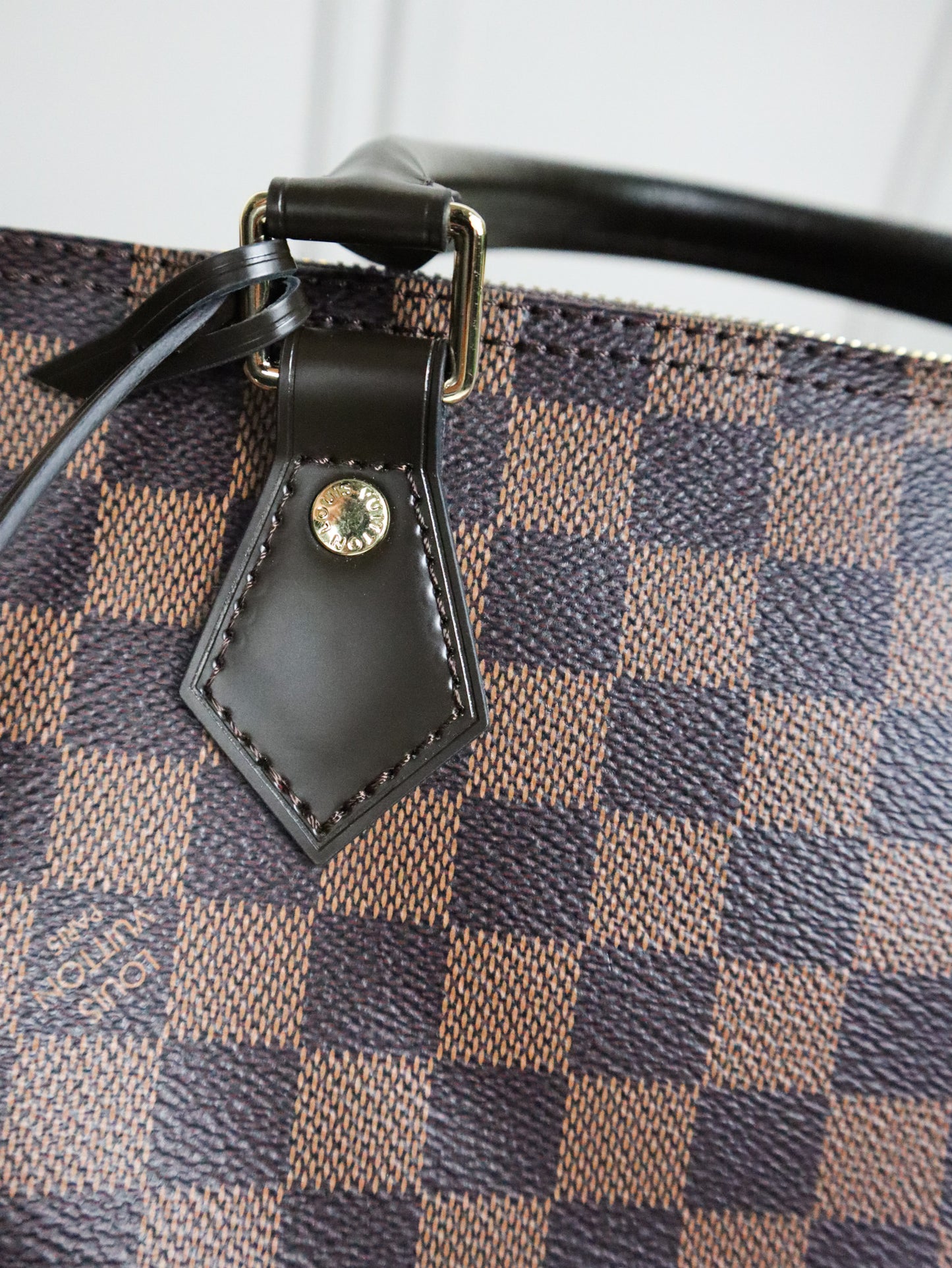 Louis Vuitton Speedy 25 Bandouliere Damier Ebene Shoulder Bag Brown