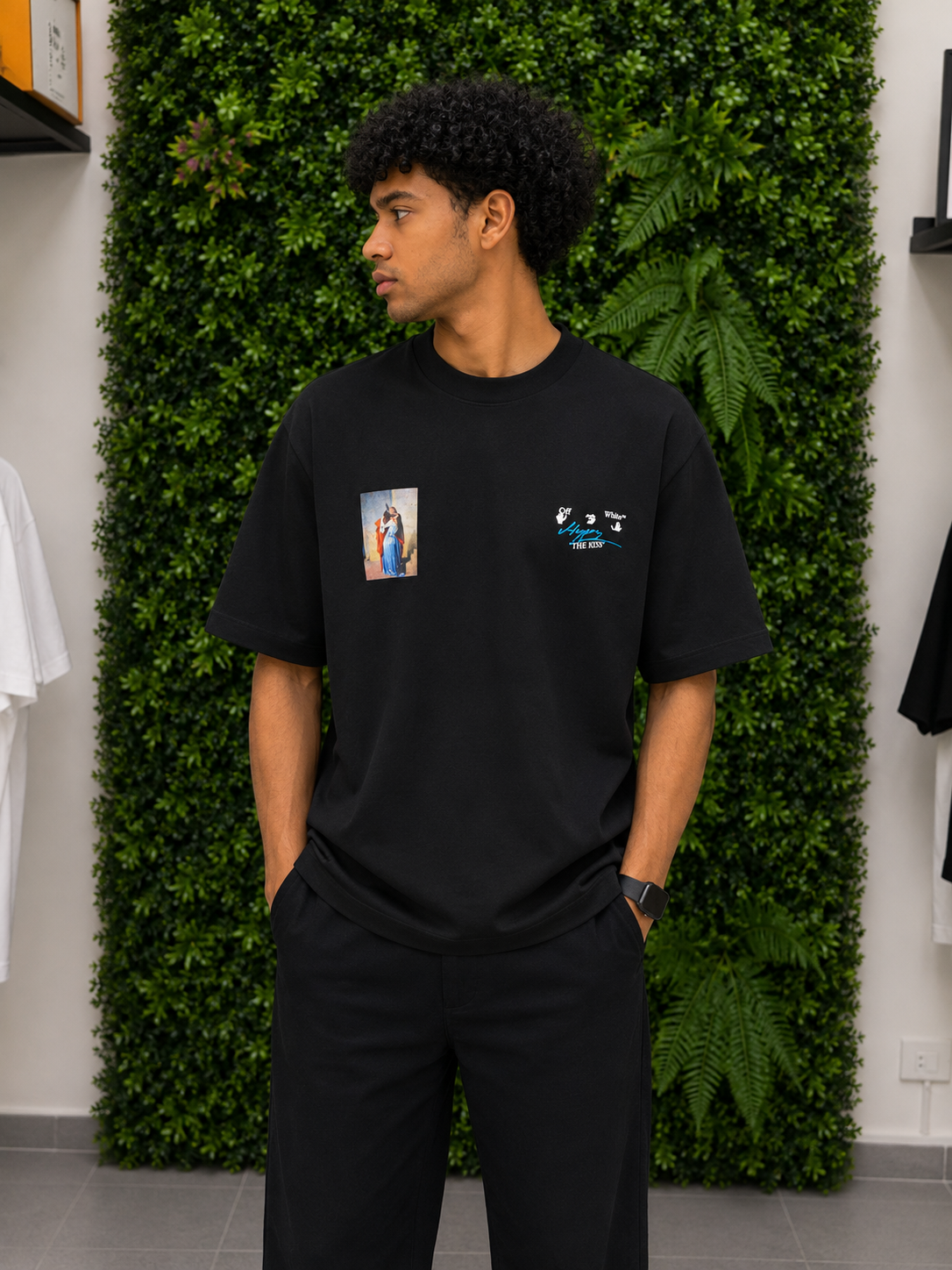 OFF WHITE The Kiss T-Shirt