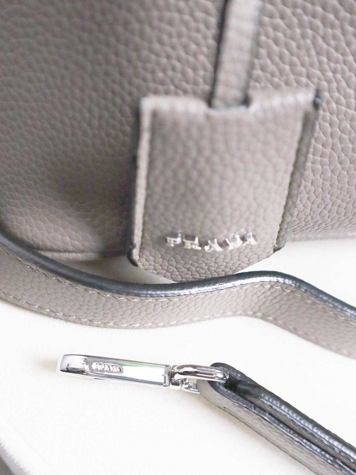 PRADA Borsa Double Small beige