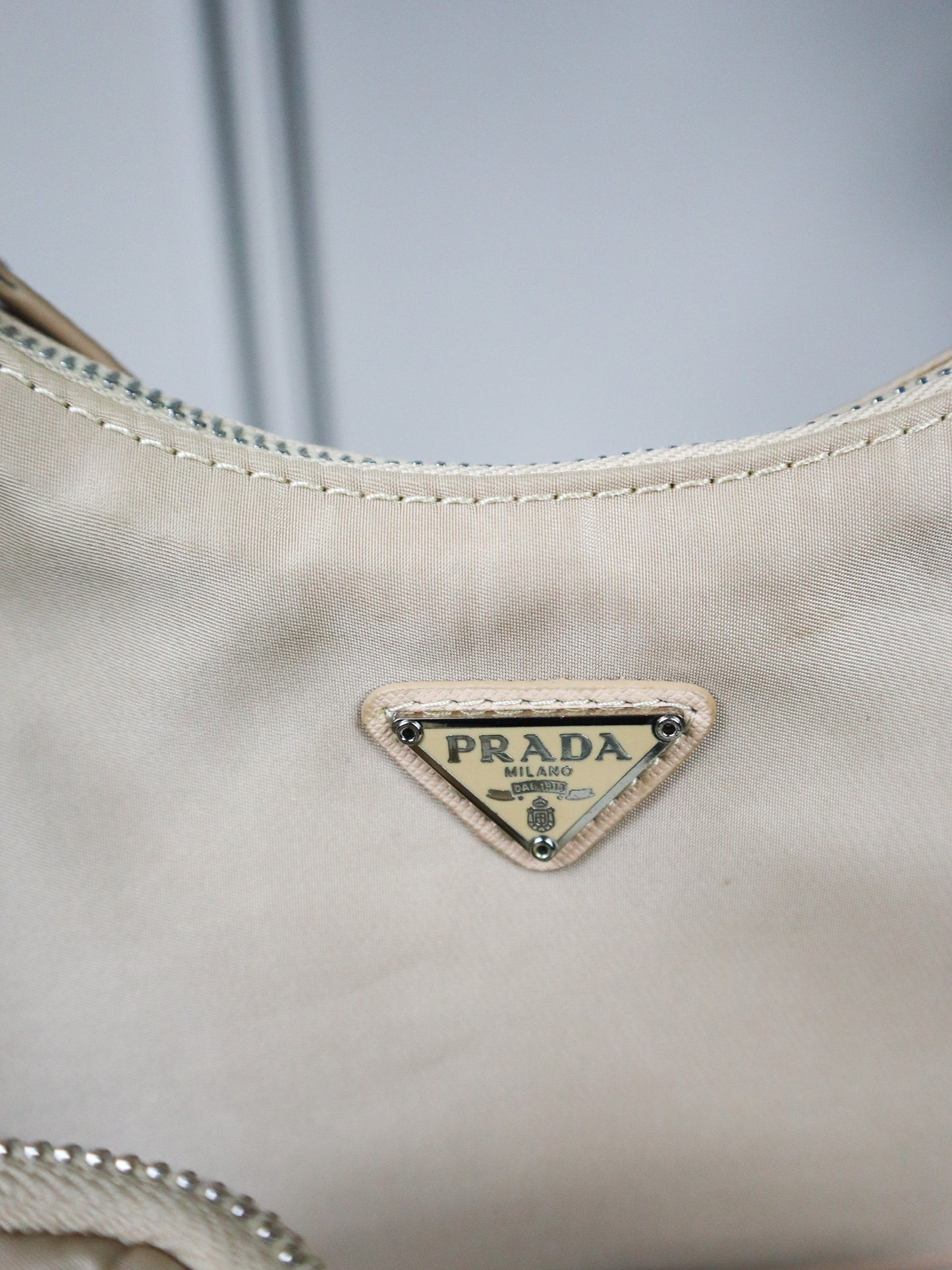 PRADA Borsa Re-Edition 2005 beige