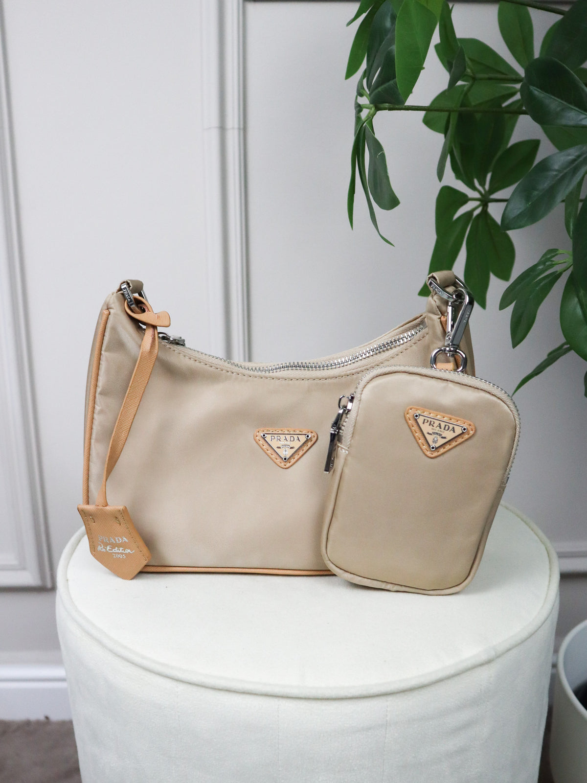 PRADA Borsa Re-Edition 2005 beige e marrone