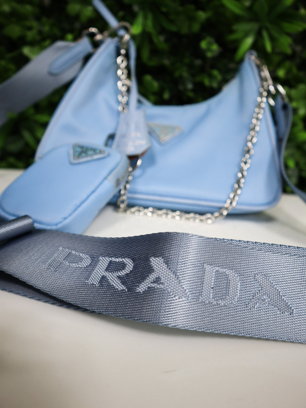 PRADA Borsa Re-Edition 2005 celeste