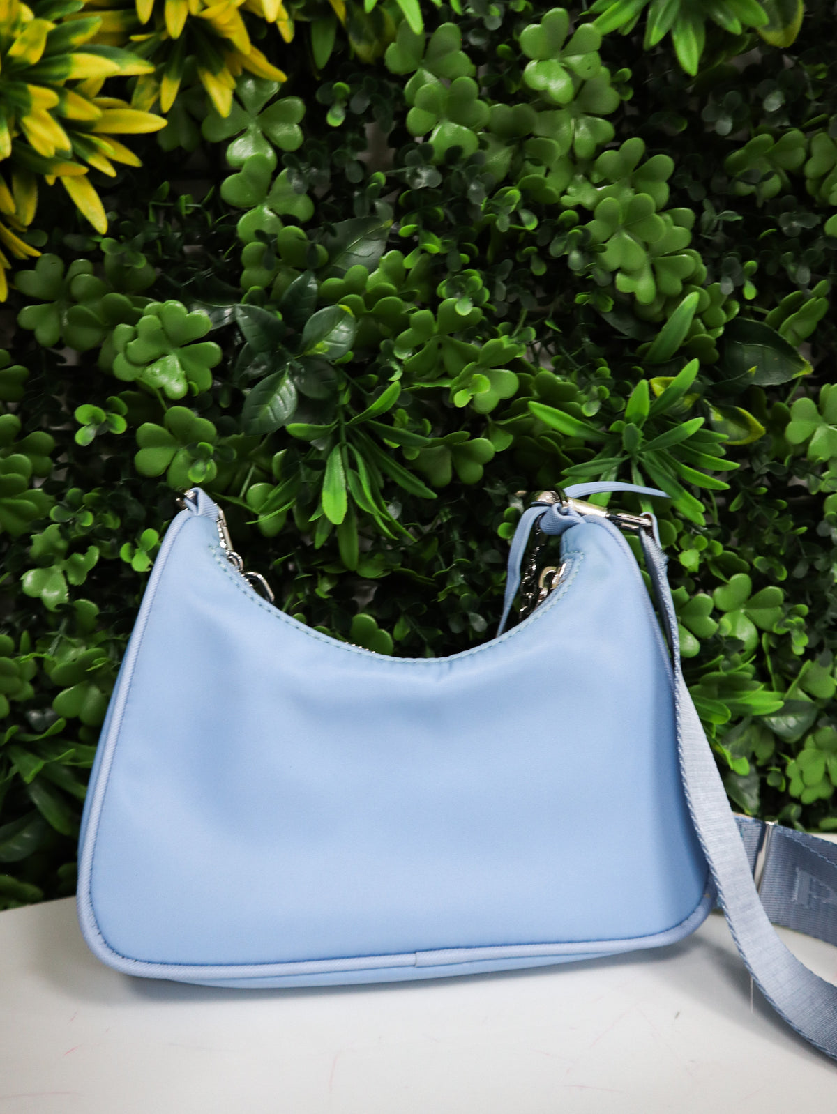 PRADA Borsa Re-Edition 2005 celeste