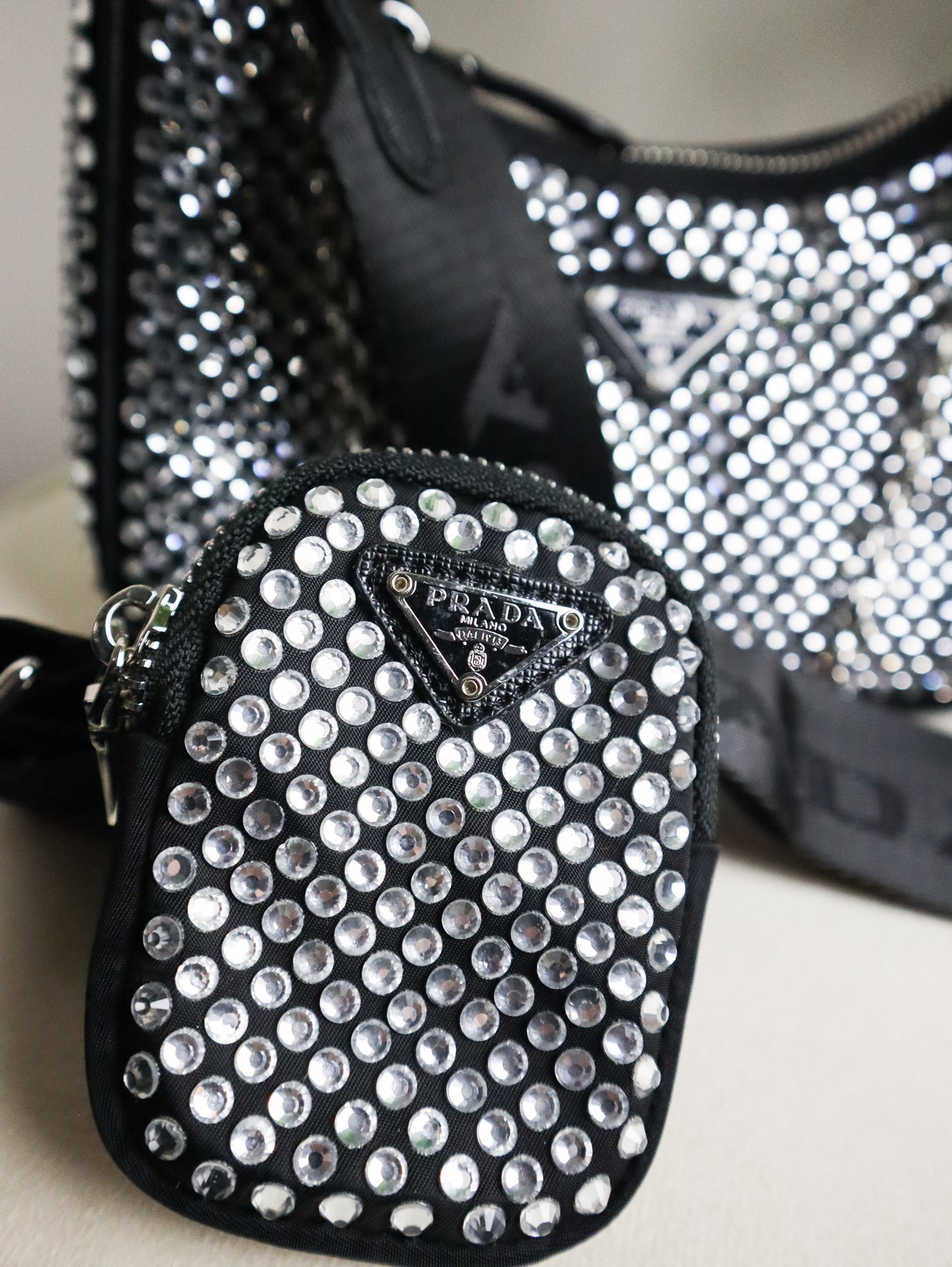 PRADA Borsa Re-Edition 2005 con paillettes
