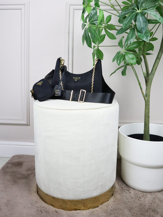 PRADA Borsa Re-Edition 2005 nera e dorata