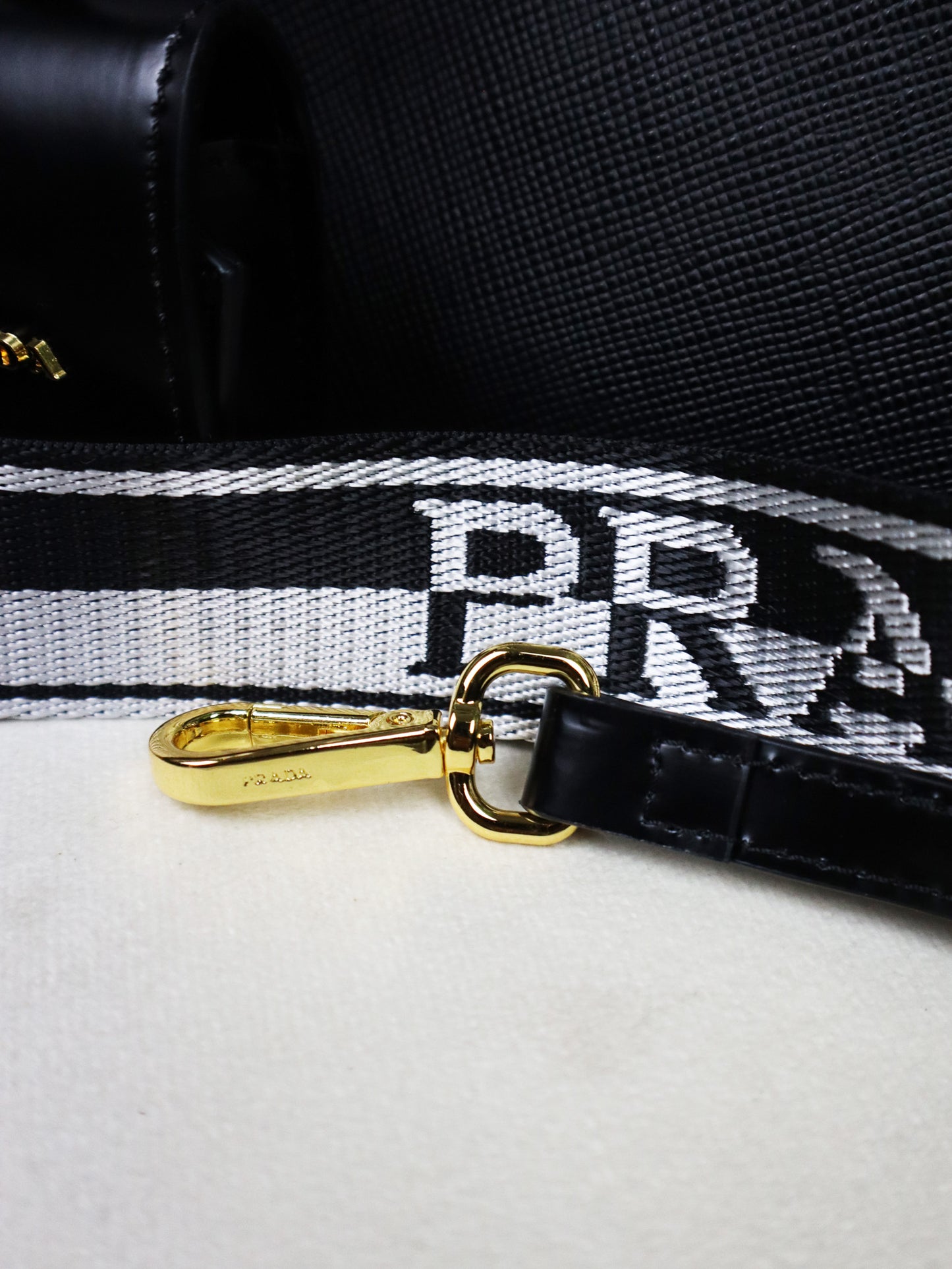 PRADA Borsa Tote nera