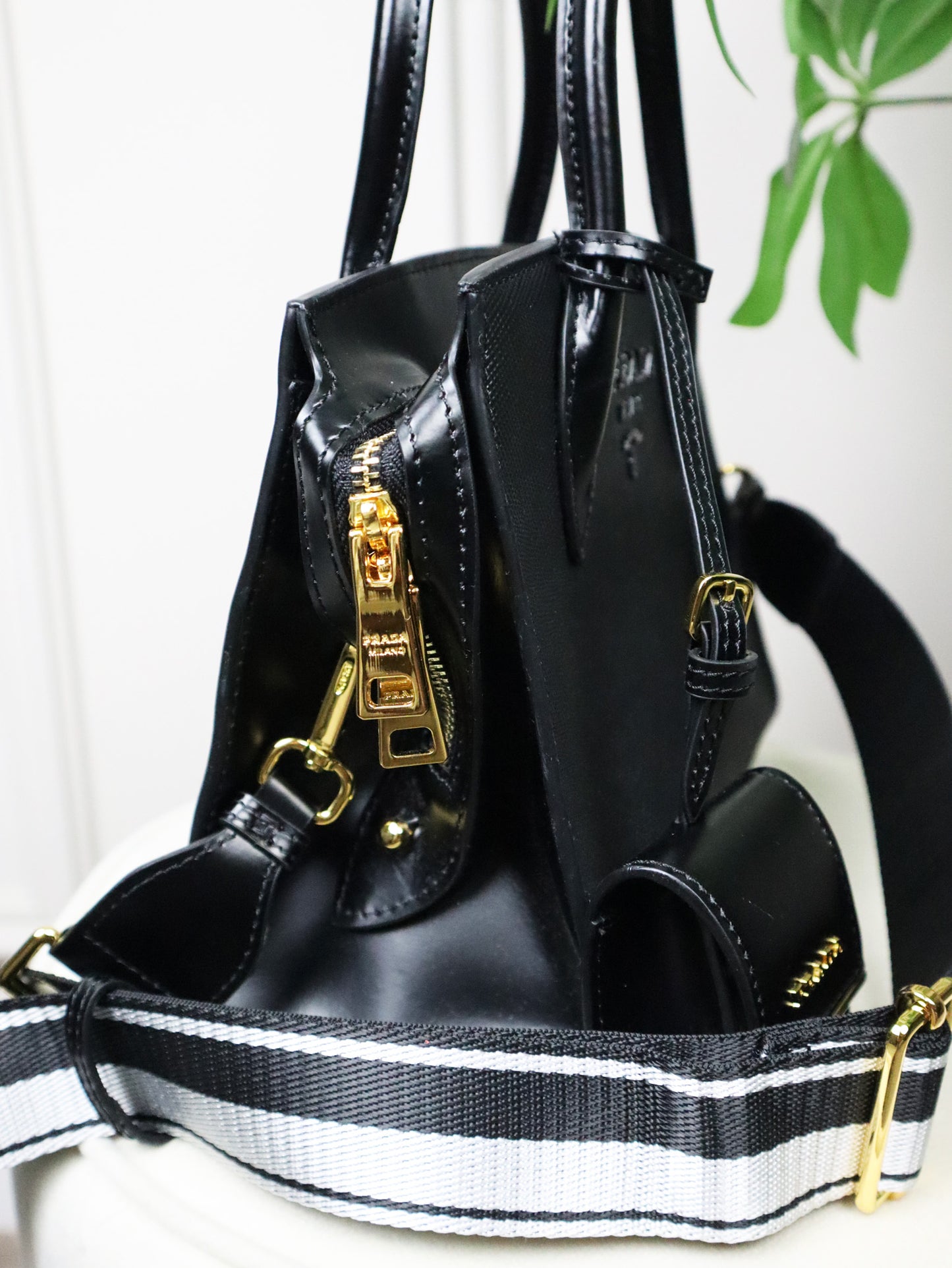 PRADA Borsa Tote nera