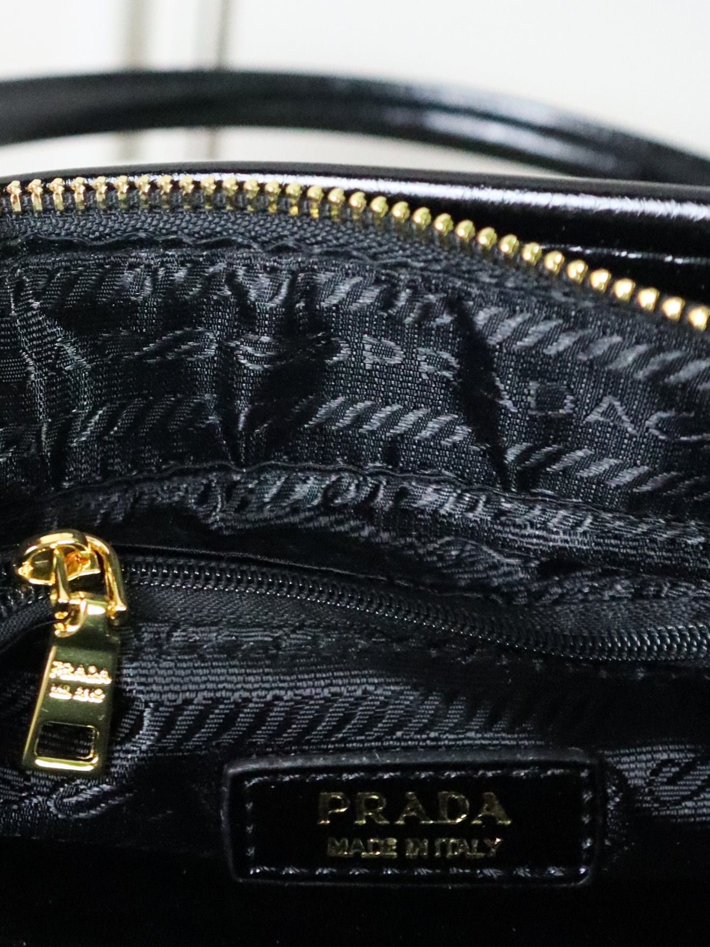PRADA Borsa a spalla Bonnie nera