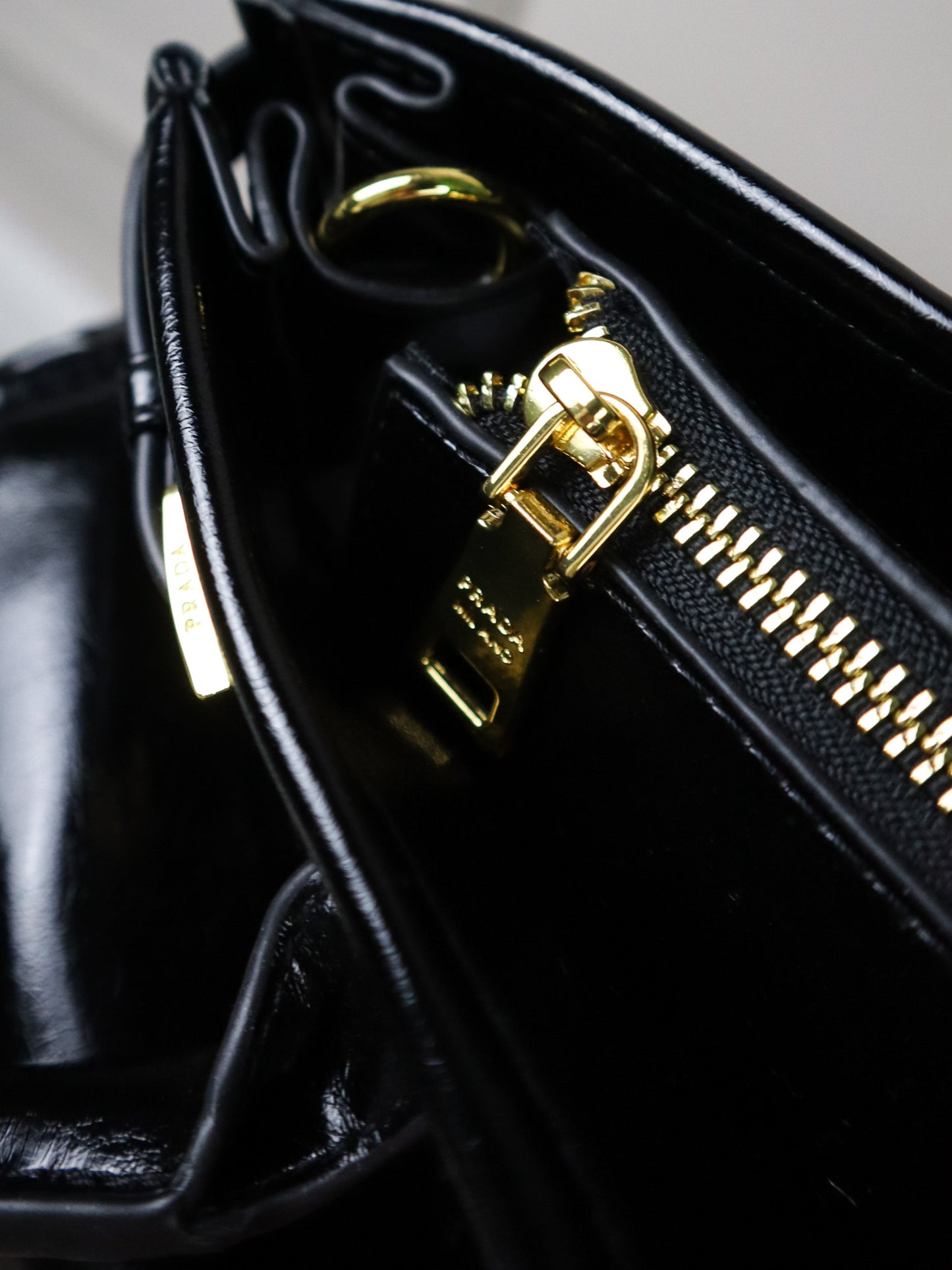 PRADA Borsa a spalla Bonnie nera