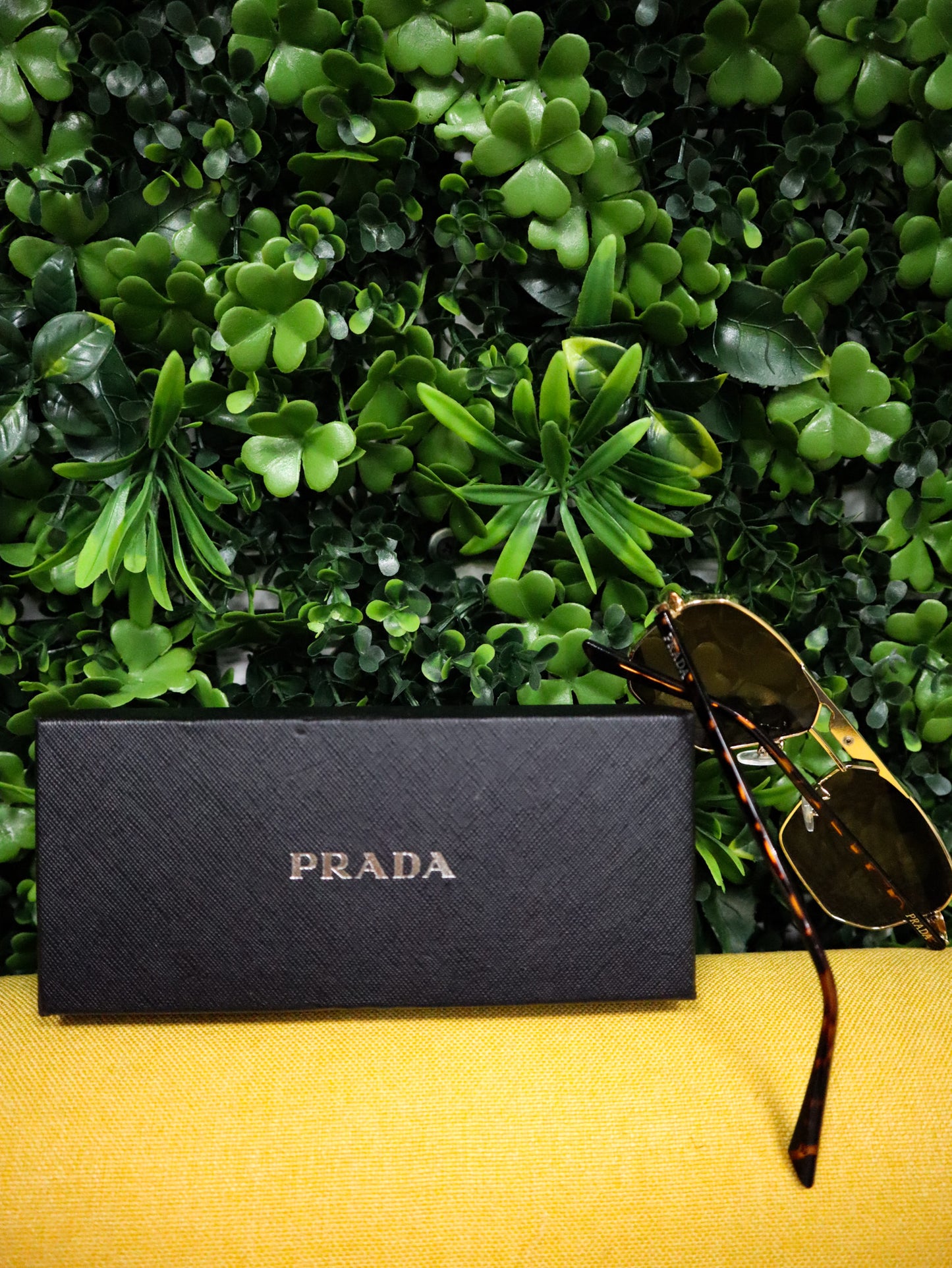 PRADA Occhiali sole geometrici gold
