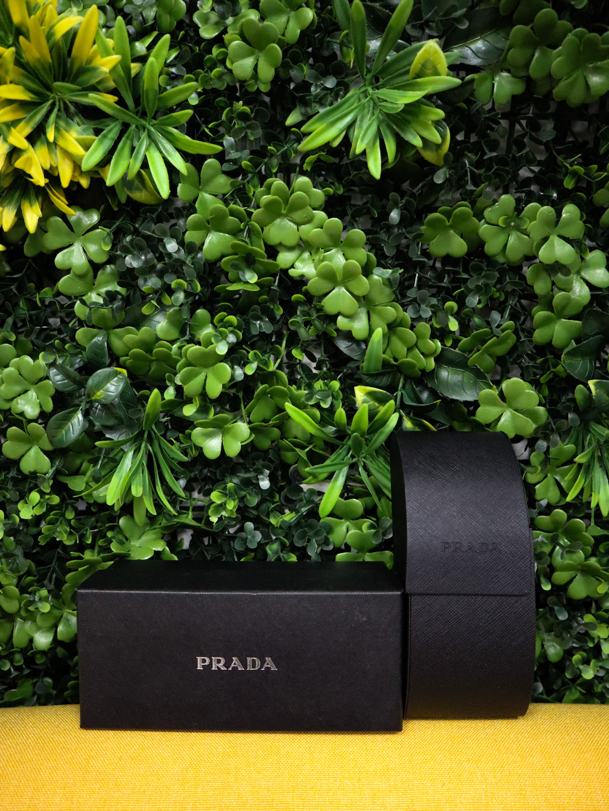 PRADA Occhiali sole rettangolari geometrici bianchi