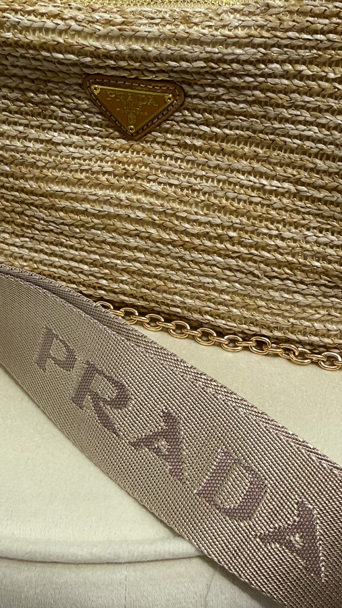 PRADA Sac Réédition 2005 raphia