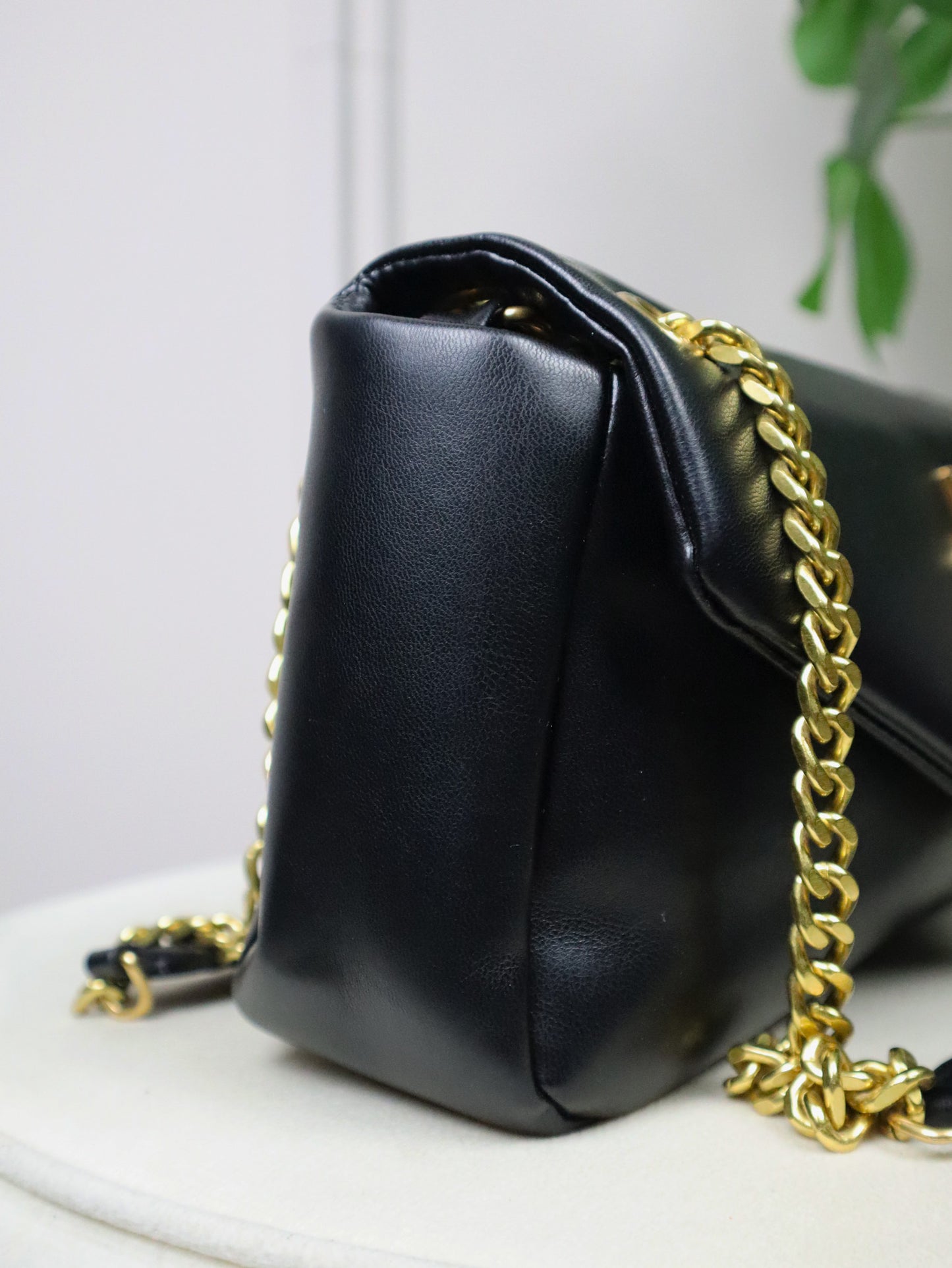 SAINT LAURENT Borsa Calypso nera