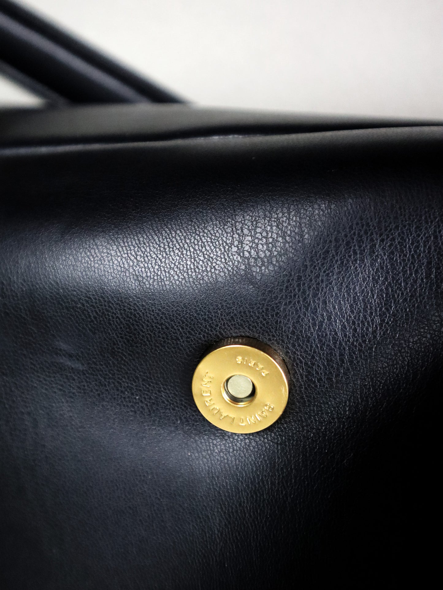 SAINT LAURENT Borsa Calypso nera
