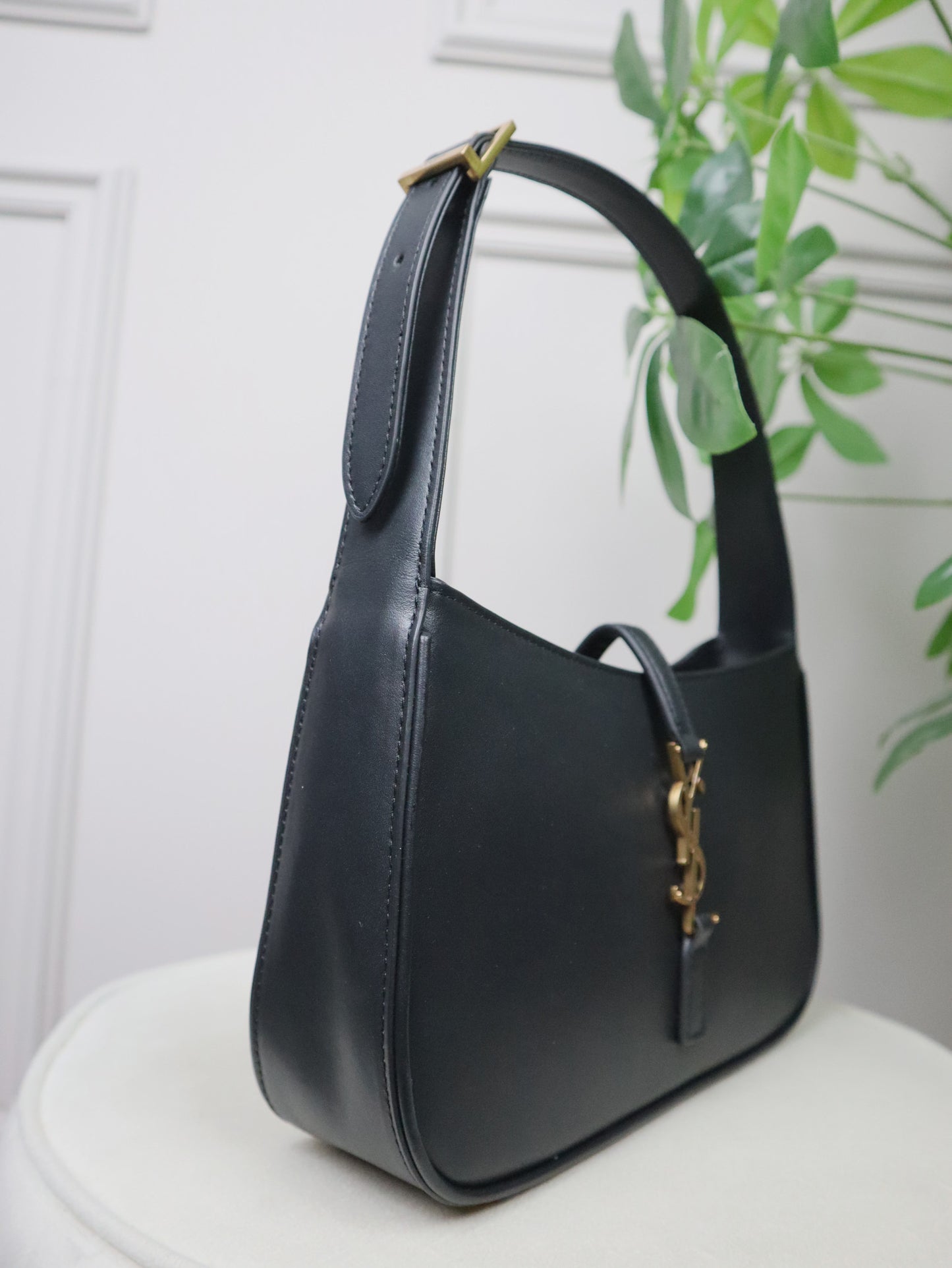 SAINT LAURENT Borsa Hobo nera