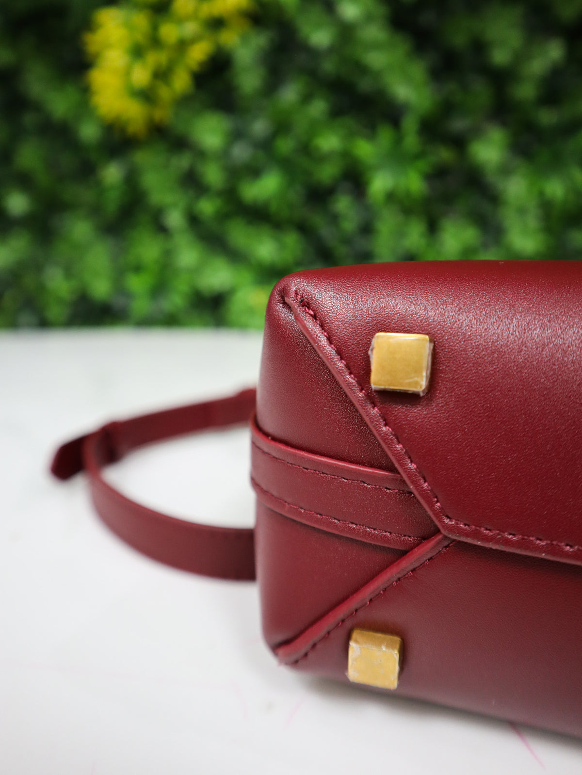 SAINT LAURENT Borsa LE 37 Small Bucket bordeaux