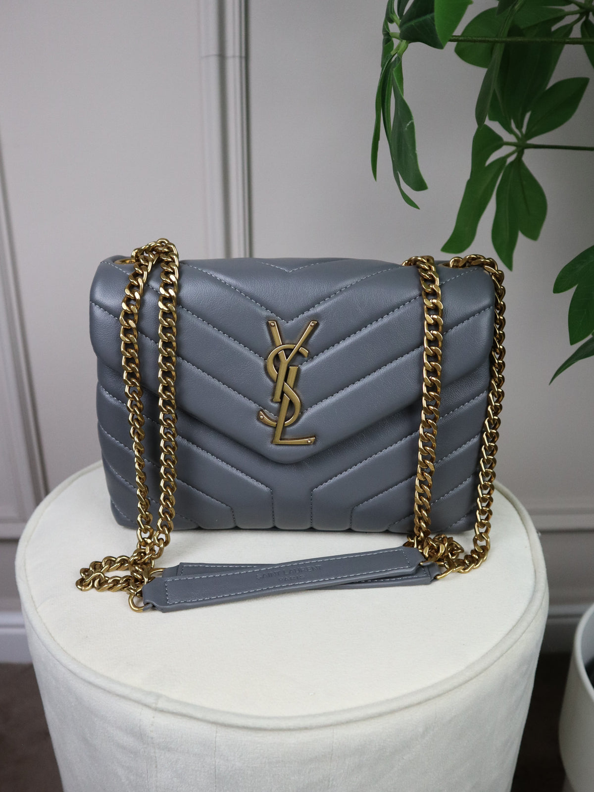 SAINT LAURENT Borsa a spalla Loulou grigia