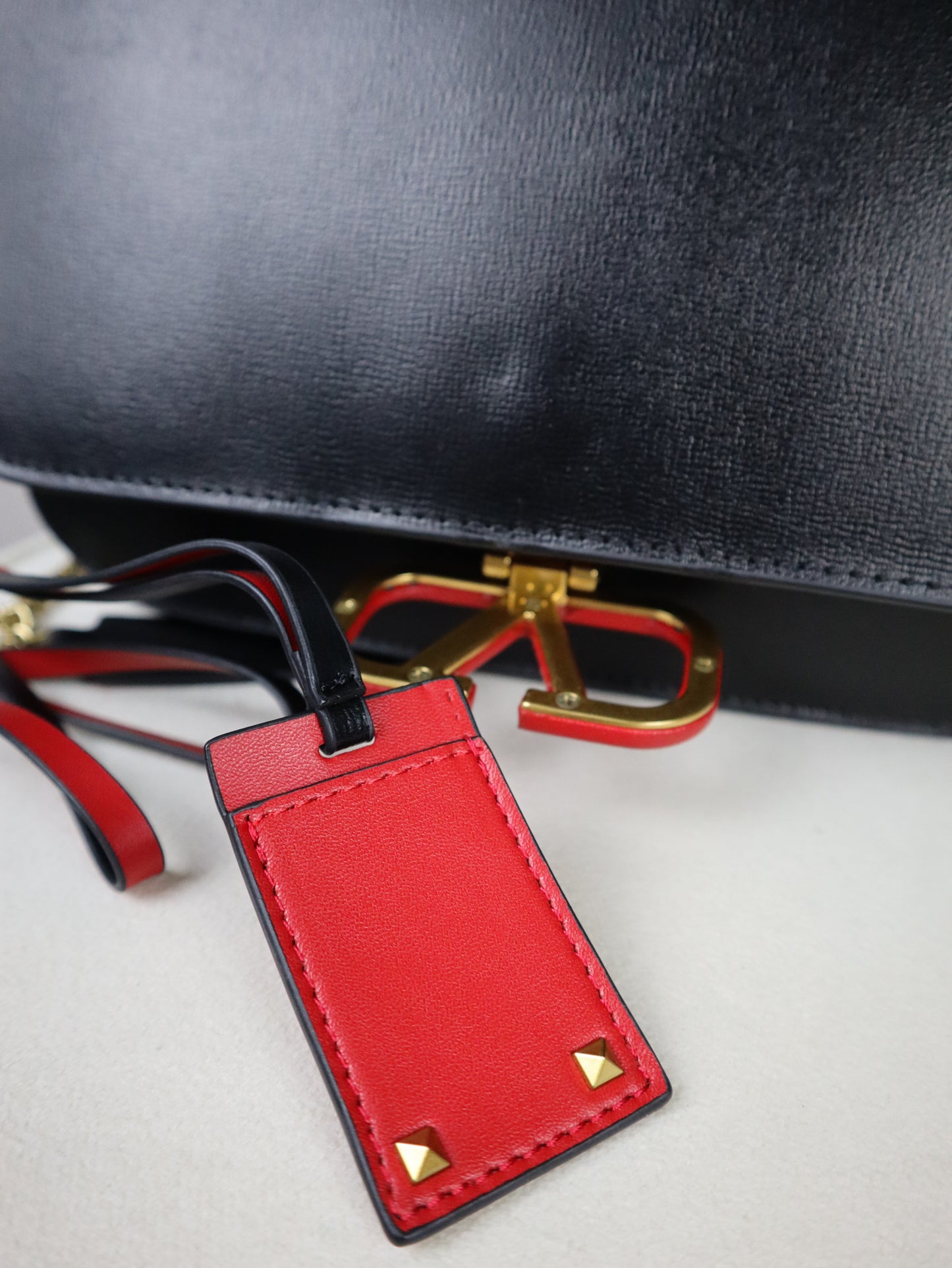 VALENTINO Borsa a spalla VLock nera