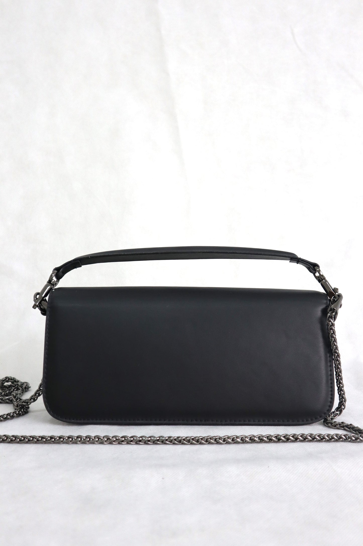 VALENTINO Borsa piccola a spalla nera Loco